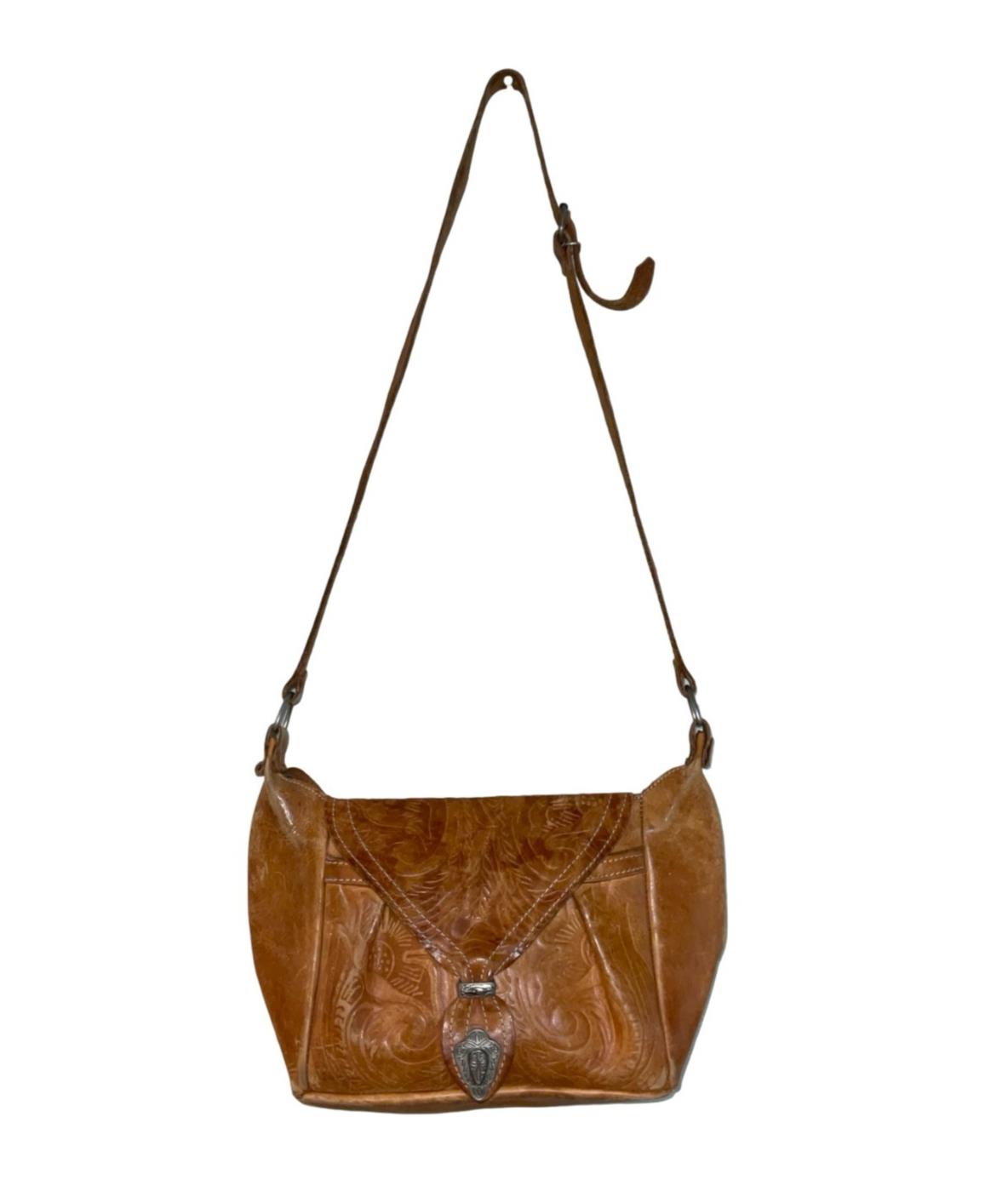 VTG 70S BOHO WESTERN TAN LEATHER PAISLEY FLORAL STAMPED CROSS BODY BAG