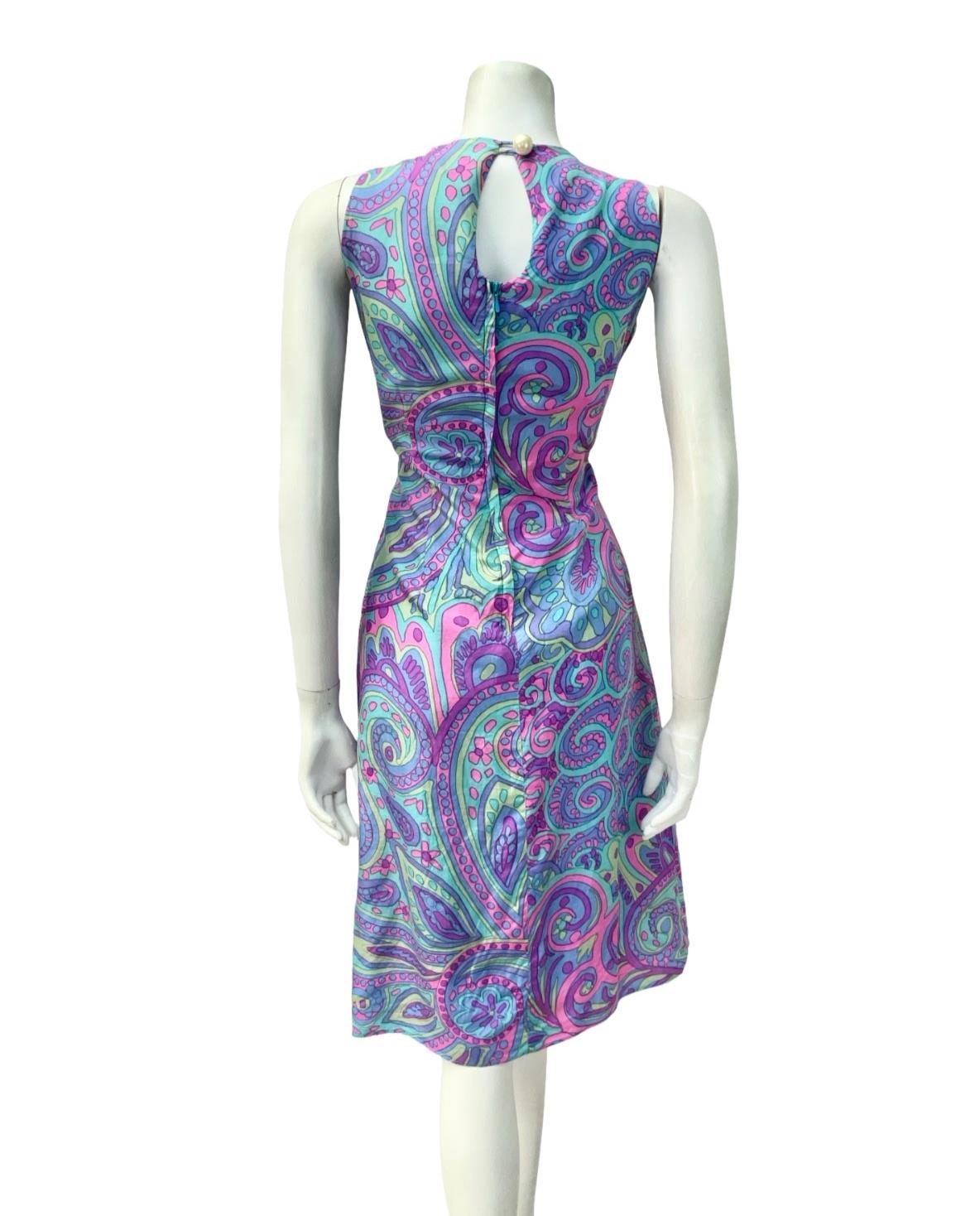 VTG 60S PURPLE BLUE PINK GREEN PSYCHEDELIC SWIRL PAISLEY MOD KEYHOLE DRESS 10