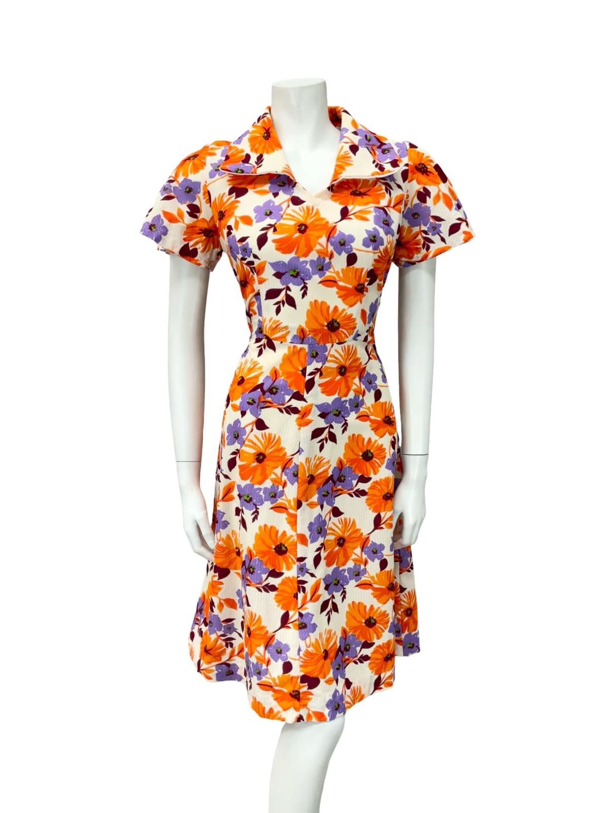 VTG 60S CREAM ORANGE PURPLE FLORAL OPEN COLLAR SWING TEA DRESS 8