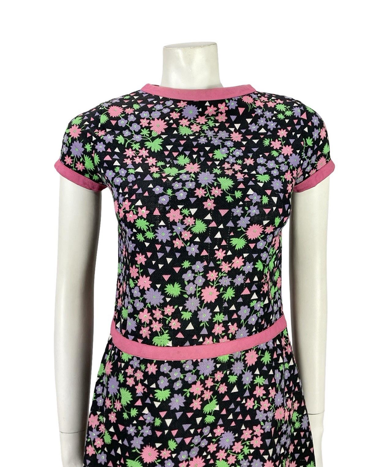 VTG 60S BLACK PINK PURPLE WHITE MOD GOGO FLORAL GEOMETRIC DROP WAIST DRESS 4 6