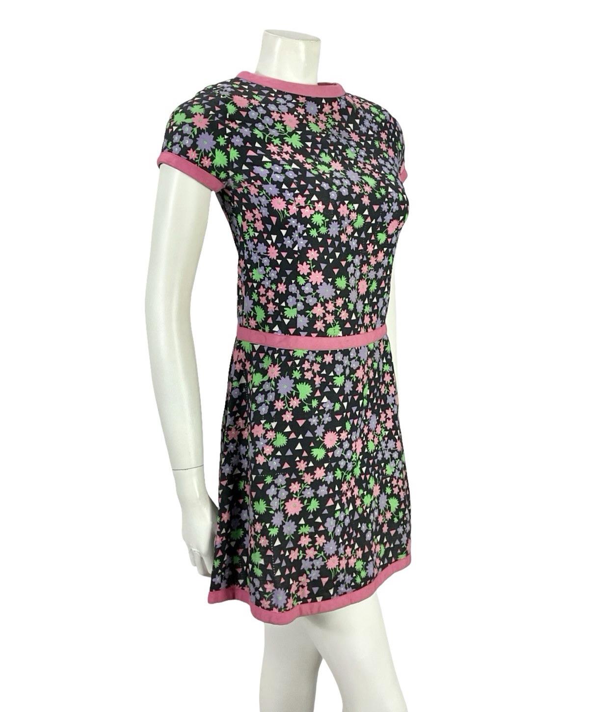 VTG 60S BLACK PINK PURPLE WHITE MOD GOGO FLORAL GEOMETRIC DROP WAIST DRESS 4 6