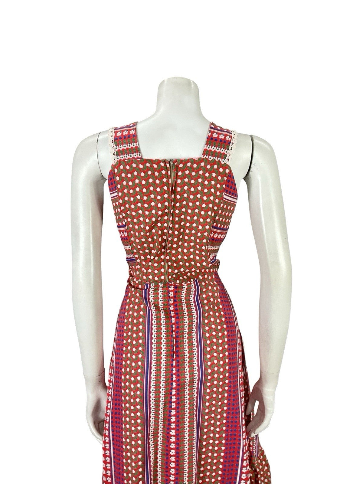 VTG 70S RED WHITE BLUE GREEN RIC RAC FLORAL COTTAGE PINAFORE SUN DRESS 10