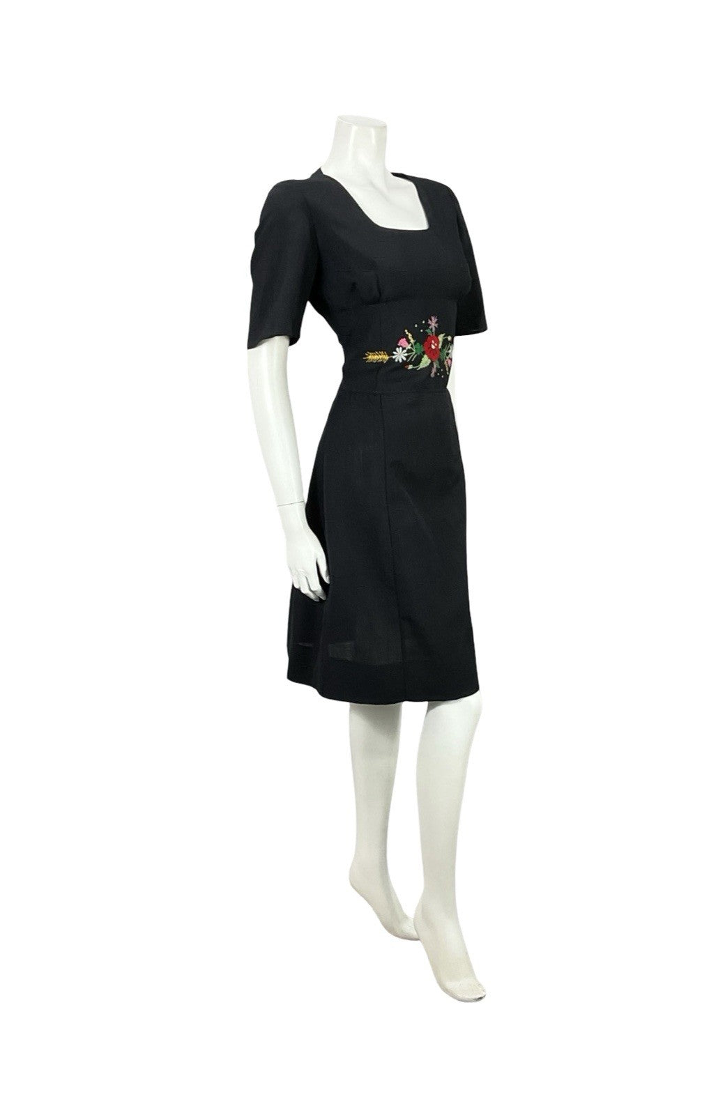 VTG 60S MOD FOLK BLACK RED GREEN FLORAL WHEAT SQUARE NECK WIGGLE DRESS 10
