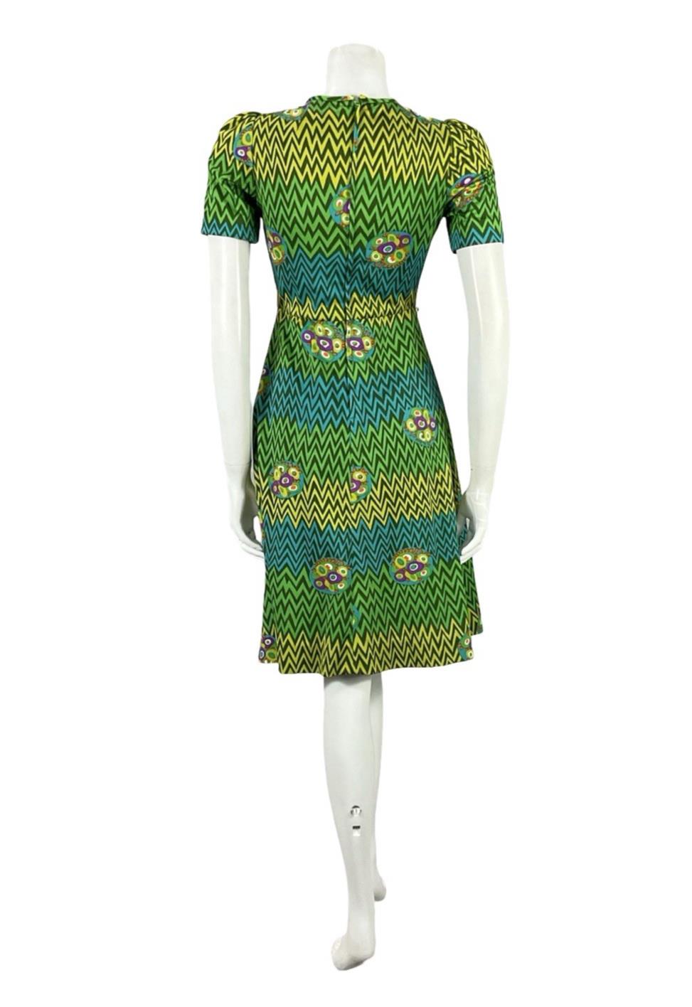 VTG 60S 70S GREEN BLUE PURPLE GEOMETRIC MOD A LINE ZIG ZAG DRESS XS 6