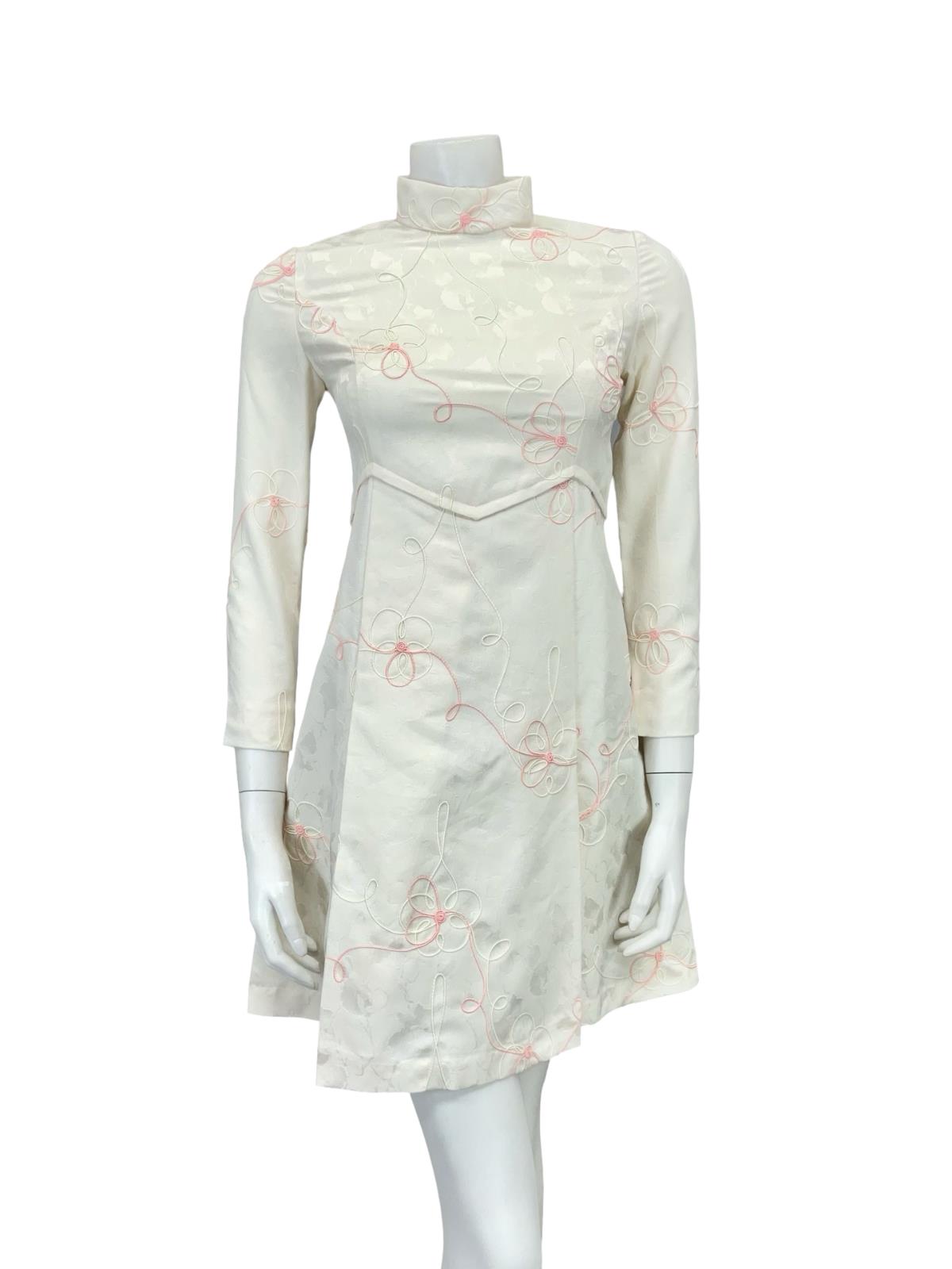 VTG 60S STYLE CREAM PINK DAMASK FLORAL MOD GOGO EMPIRE PLEAT WEDDING DRESS 4