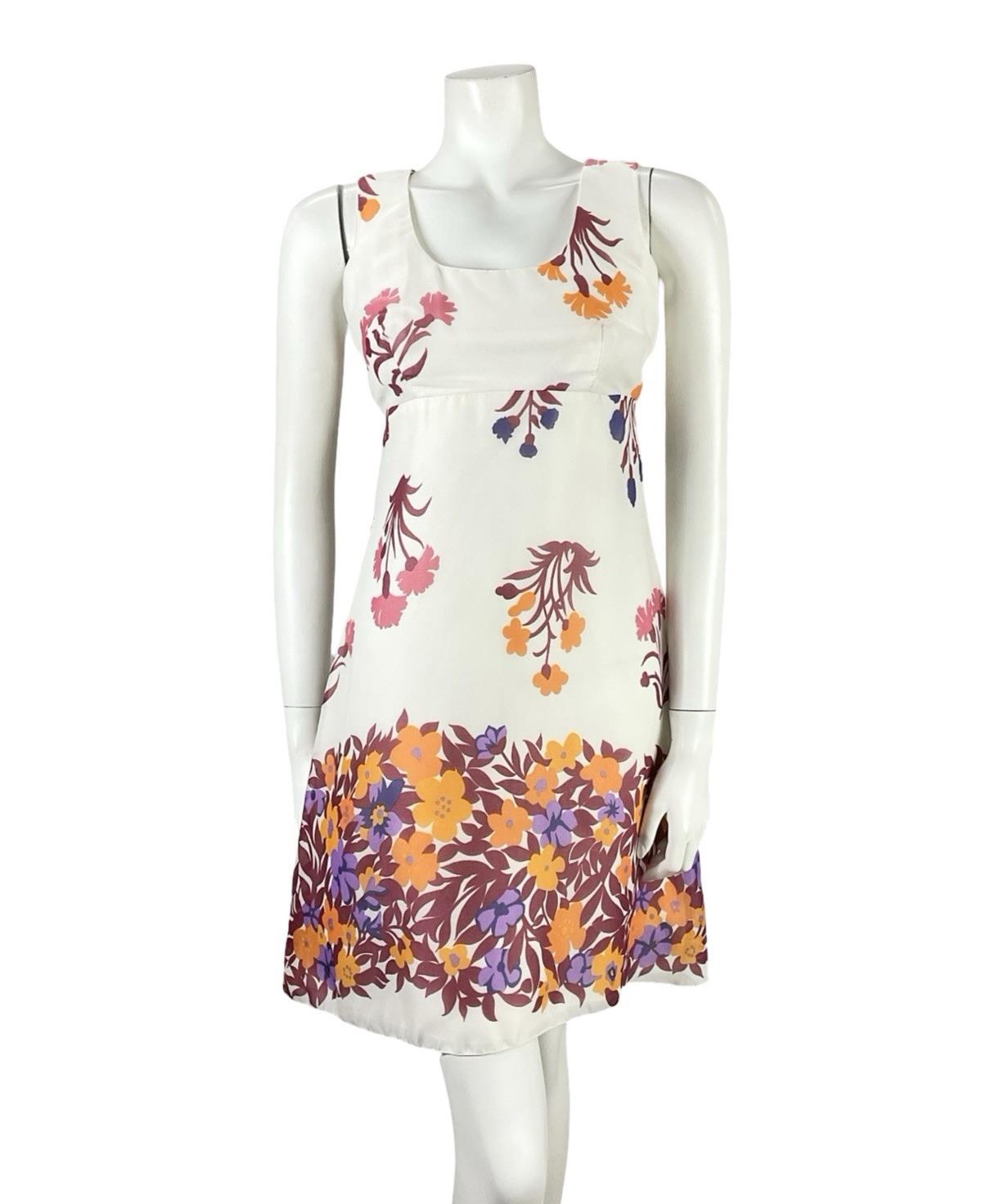 VTG 60S WHITE RED PINK ORANGE PURPLE MOD GOGO MINI FLORAL EMPIRE MINI DRESS 8