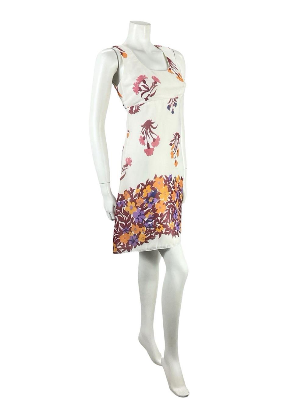 VTG 60S WHITE RED PINK ORANGE PURPLE MOD GOGO MINI FLORAL EMPIRE MINI DRESS 8