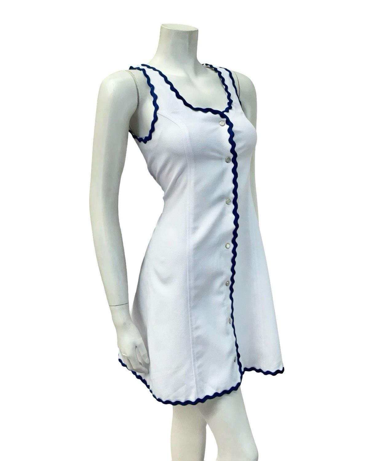 VTG 60S WHITE BLUE SPORTY MOD GOGO SCOOP NECK WAVY TRIM SUN DRESS 4