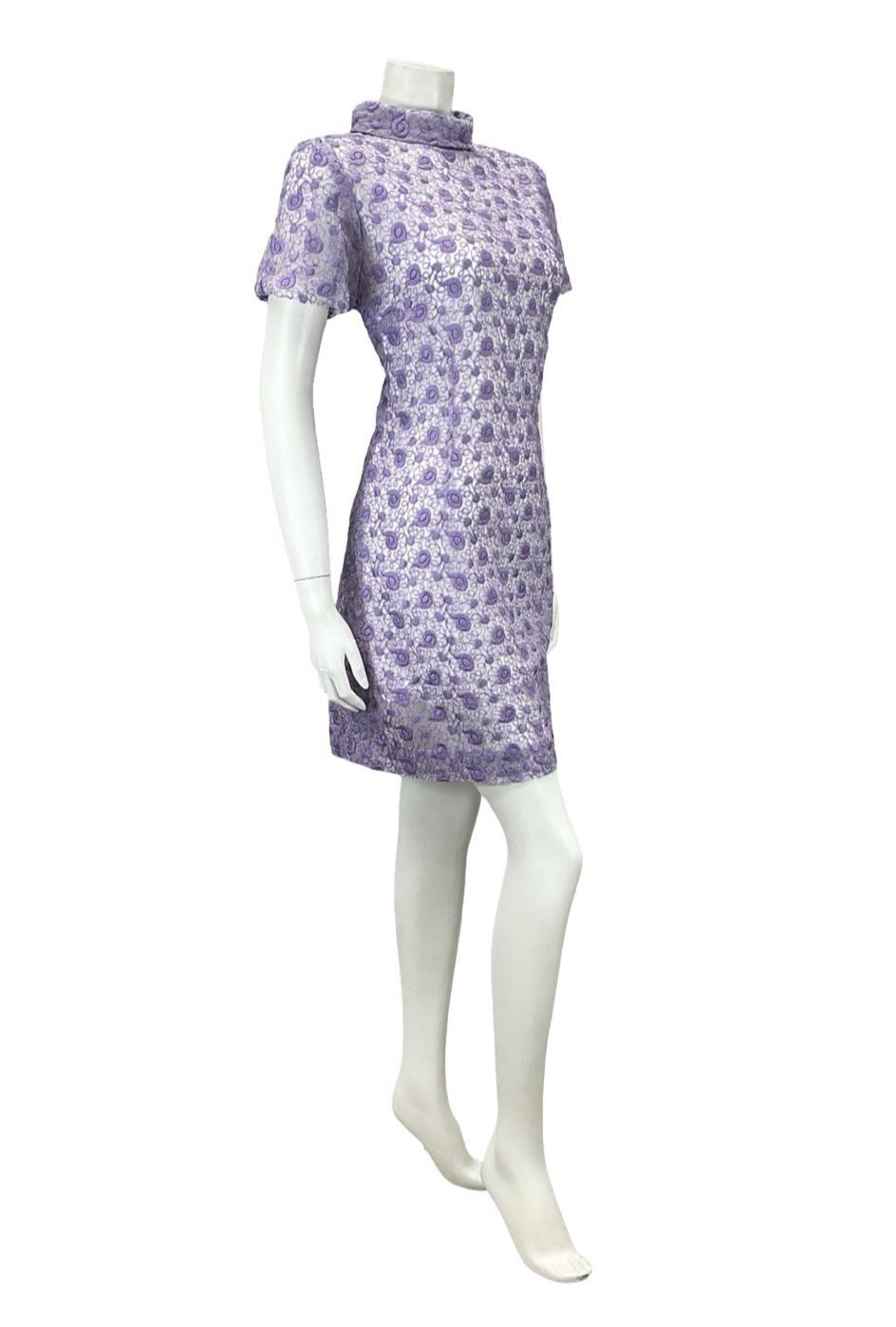 VTG 60S MOD GOGO PURPLE LACE WHITE FUNNEL NECK MINI SHIFT PART DRESS 14