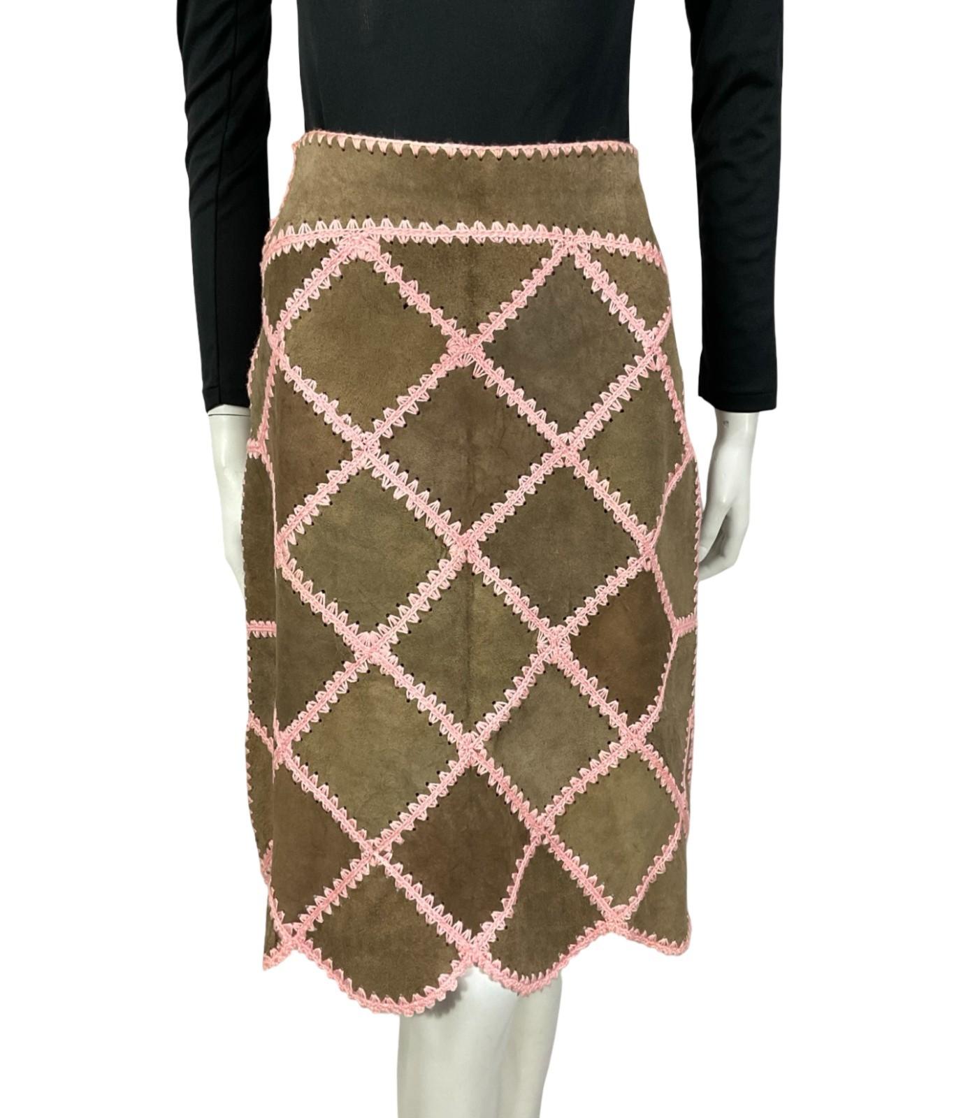 VTG 60S 70S BROWN SUEDE PINK CROCHETED PATCHWORK SCALLOPED HIPPY BOHO SKIRT 6 XS