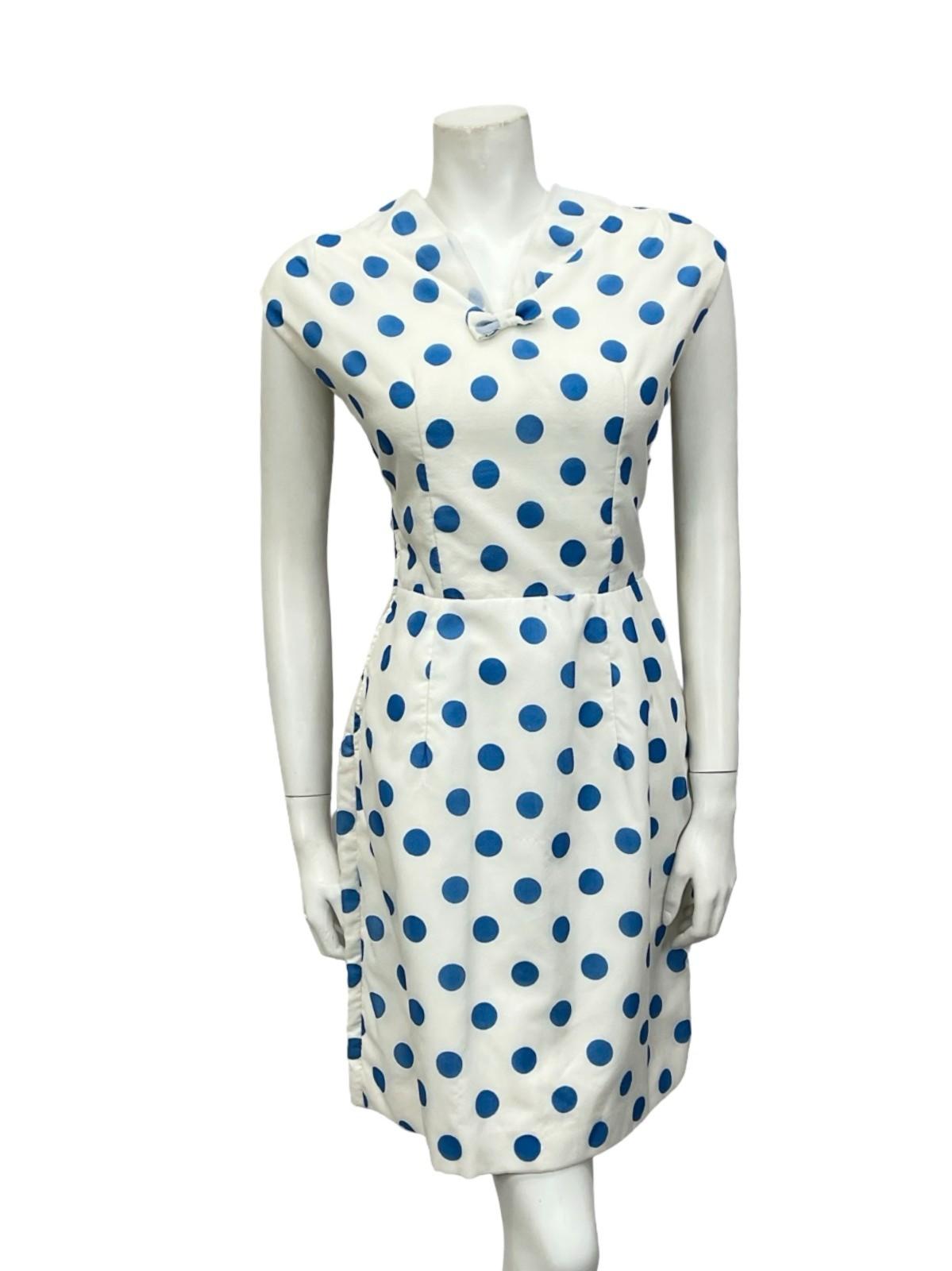 VTG EARLY 60S WHITE BLUE POLKA DOT SAILOR COLLAR BOW GEOMETRIC PENCIL DRESS 10