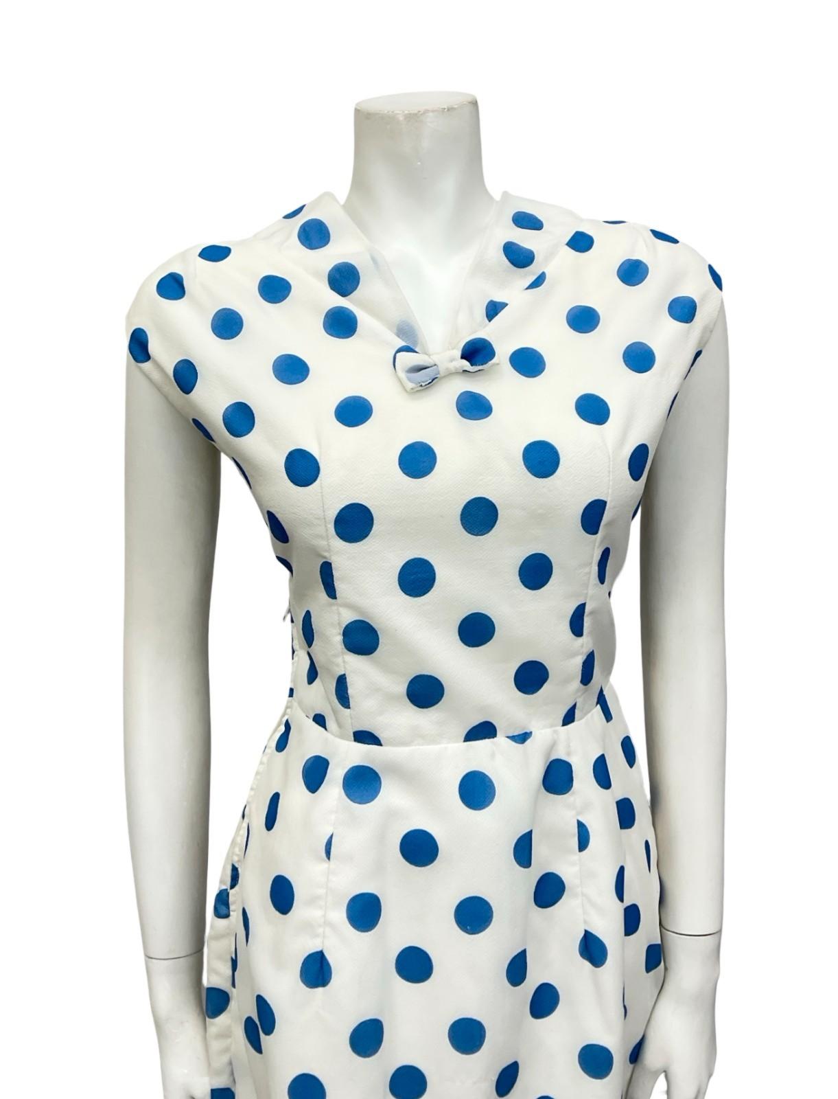 VTG EARLY 60S WHITE BLUE POLKA DOT SAILOR COLLAR BOW GEOMETRIC PENCIL DRESS 10