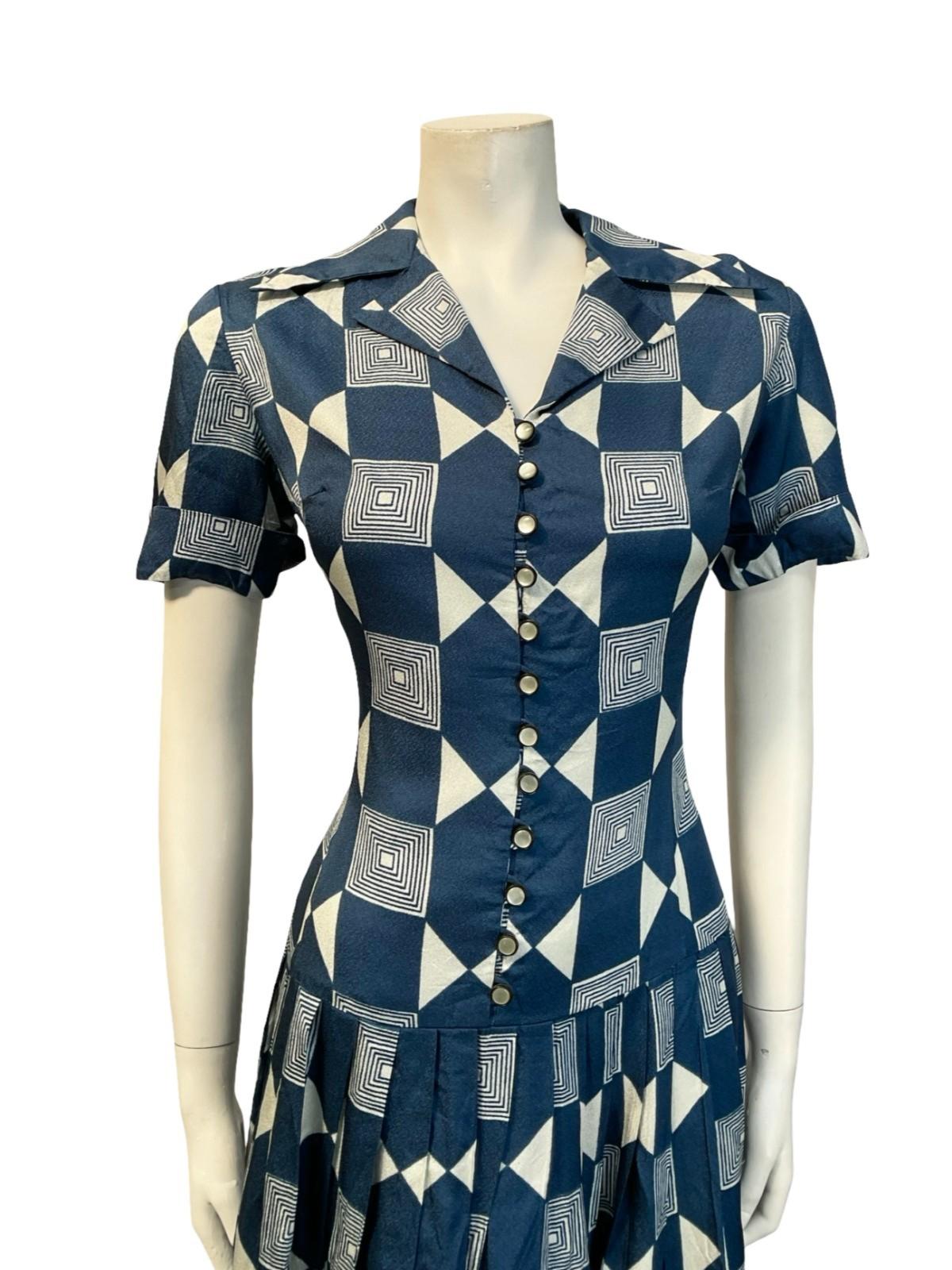 VTG 60S NAVY BLUE WHITE GEOMETRIC DROPPED WAIST PLEATED SHIRT MINI DRESS 10