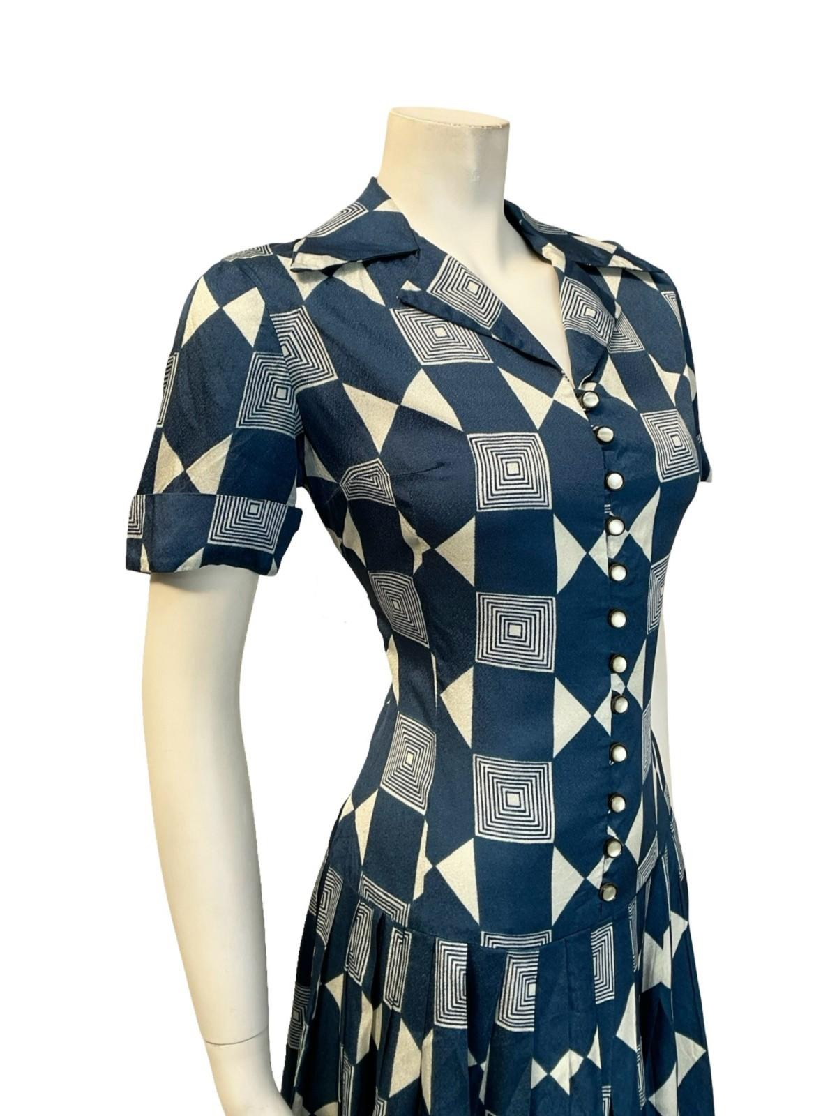 VTG 60S NAVY BLUE WHITE GEOMETRIC DROPPED WAIST PLEATED SHIRT MINI DRESS 10