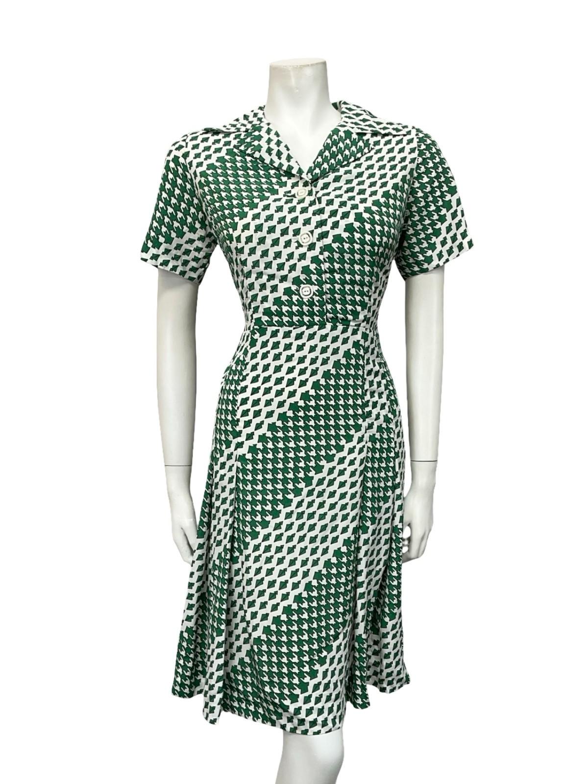 VTG 60S 70S WHITE GREEN GEOMETRIC HOUNDSTOOTH PLEATED SHIRT DRESS 12