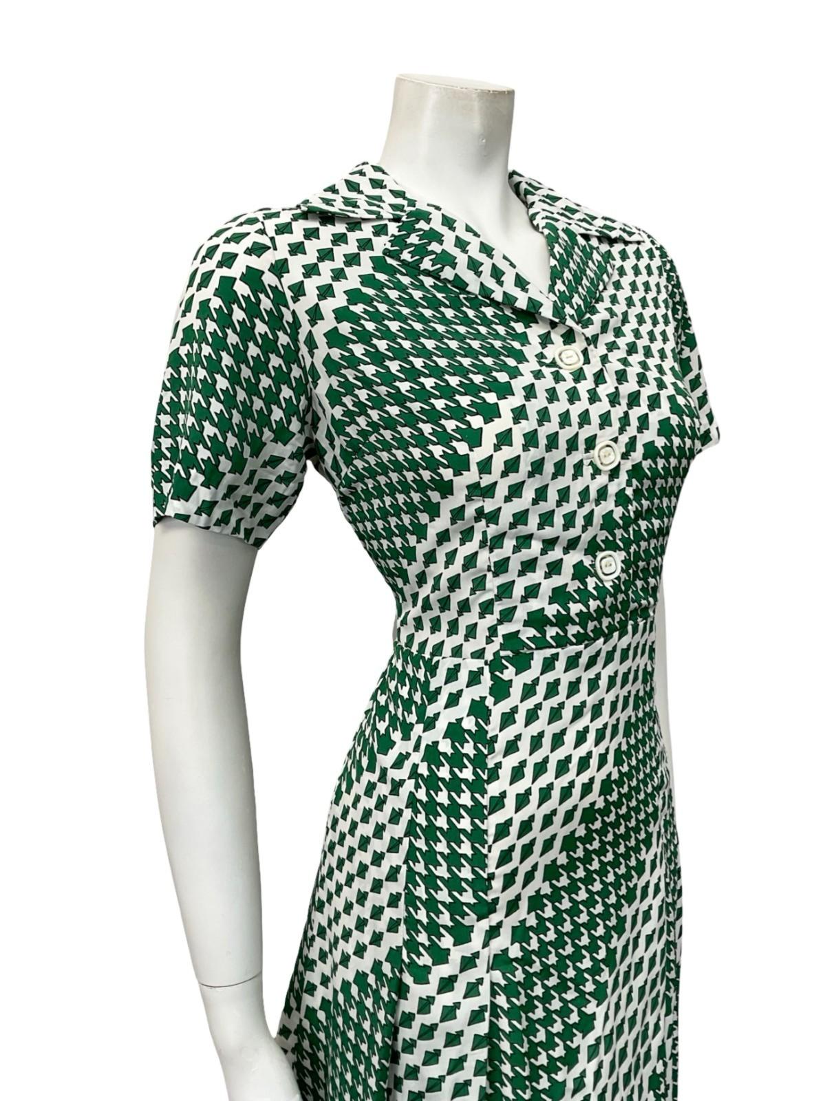 VTG 60S 70S WHITE GREEN GEOMETRIC HOUNDSTOOTH PLEATED SHIRT DRESS 12