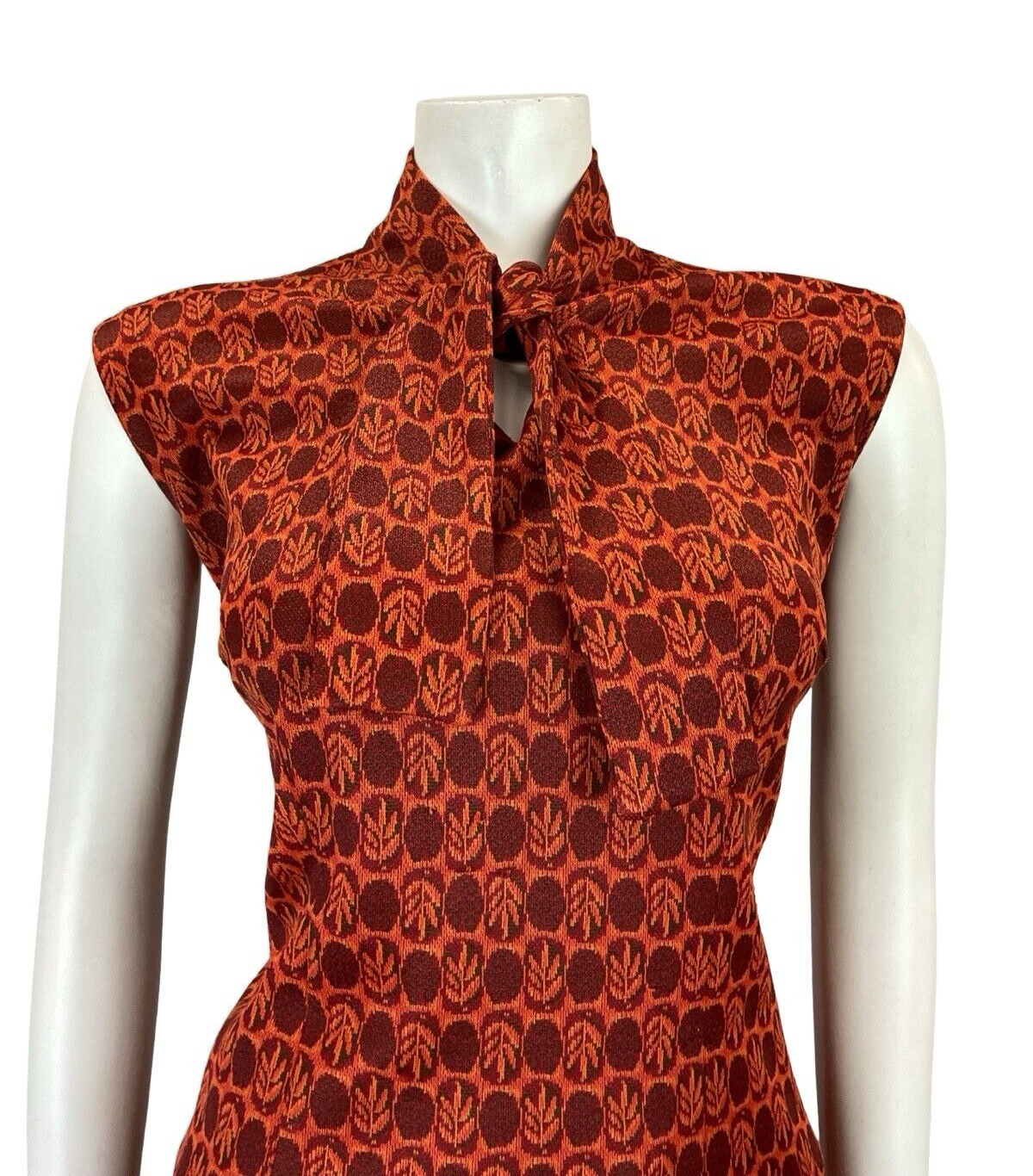 VTG 60S 70S RETRO TILED GEOMTRIC BOHO ORANGE RED LEAFY TIE NECK TUNIC TOP 16