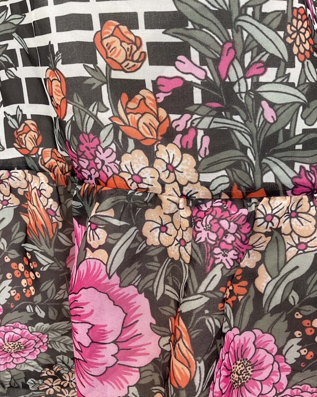 VINTAGE 60s 70s WHITE BLACK PINK FLORAL GARDEN RUFFLED SUMMER DRESS 10 12