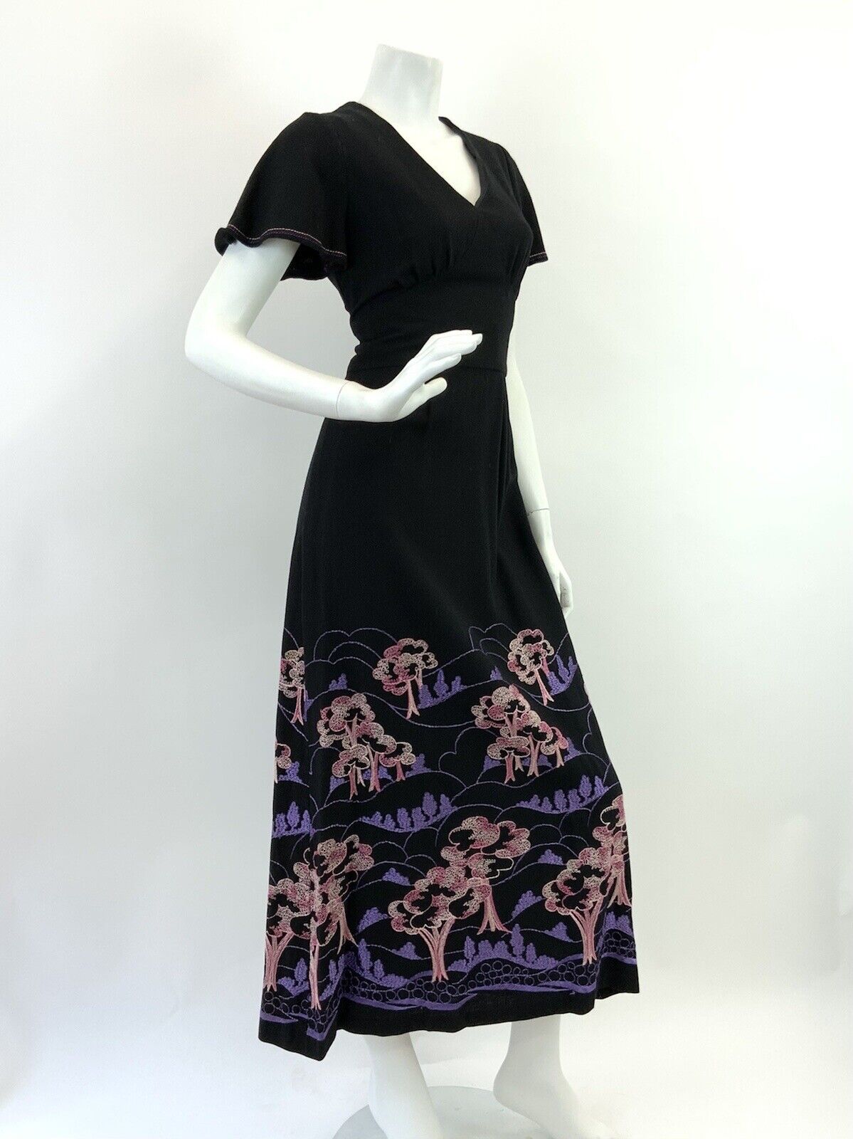 VTG 60s 70s BLACK PURPLE PINK EMBROIDERED TREE NATURE BOHO FOLK MAXI DRESS 10 12