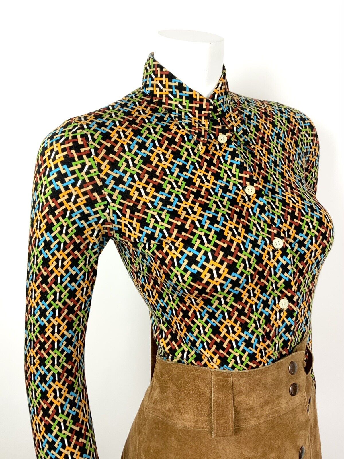 VTG 60s 70s BLACK ORANGE BLUE GREEN GEOMETRIC TRELLIS DAGGER SHIRT BLOUSE 4 6