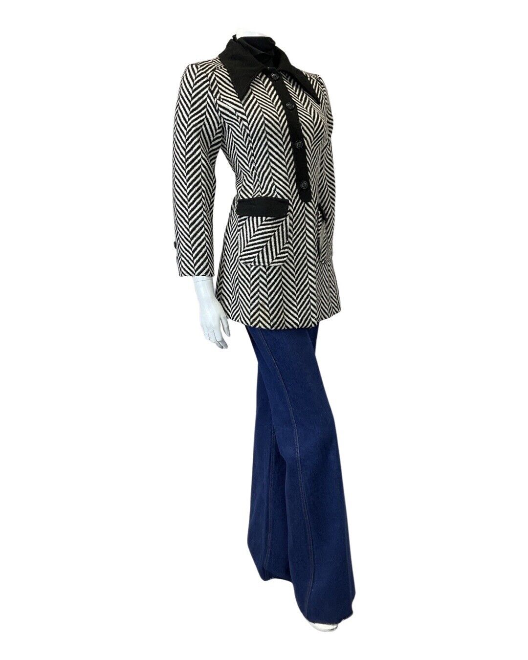 VINTAGE 60s 70s BACK WHITE CHEVRON ZIG-ZAG DAGGER COLLAR MOD WOOL BLAZER COAT 12