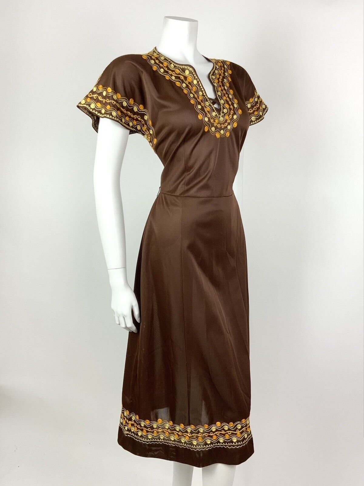 VTG 60s 70s BROWN YELLOW ORANGE EMBROIDERY KAFTAN SWIRL BOHO FOLK DRESS 12 14
