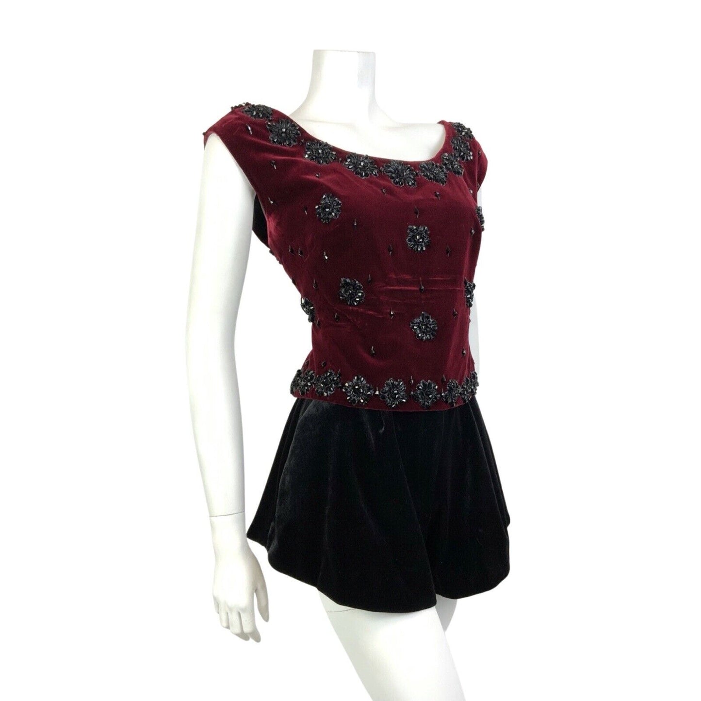 VINTAGE 60s 70s WINE RED BLACK GEM BEADED FLORAL DECO GLAM SLEEVELESS TOP 12