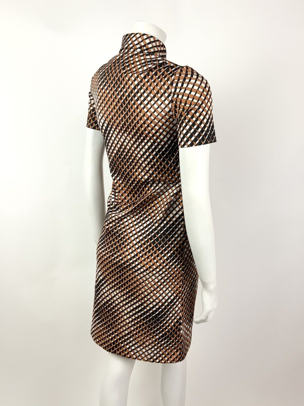 VINTAGE 60s 70s BROWN BLACK WHITE OP-ART GEOMETRIC MOD DAGGER SHIRT DRESS 8