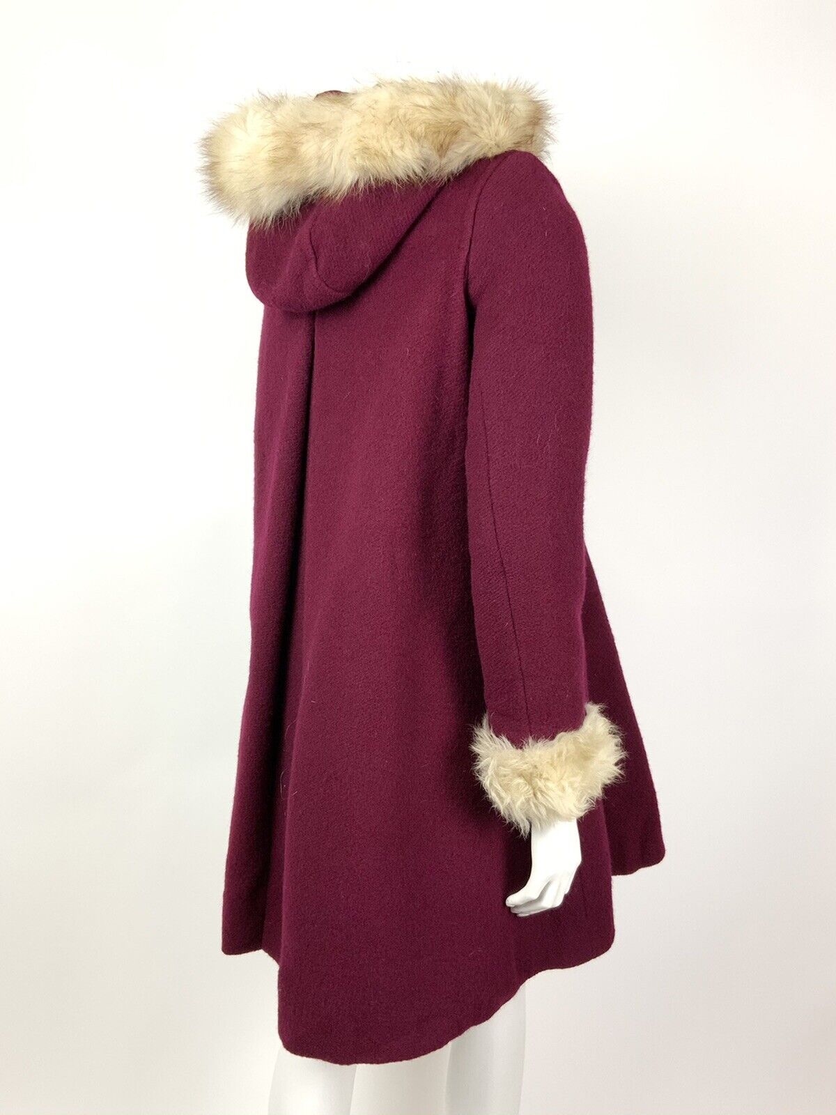 VINTAGE 60s 70s RASPBERRY RED HOODED WHITE FUR TRIM MOD SWING COAT 12 14 16