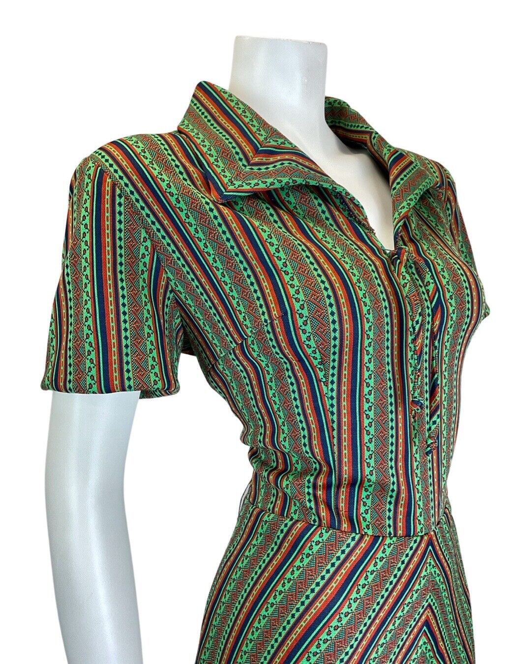 VINTAGE 60s 70s GREEN RED BLACK STRIPED GEOMETRIC BOHO FOLK SHIRT DRESS 16