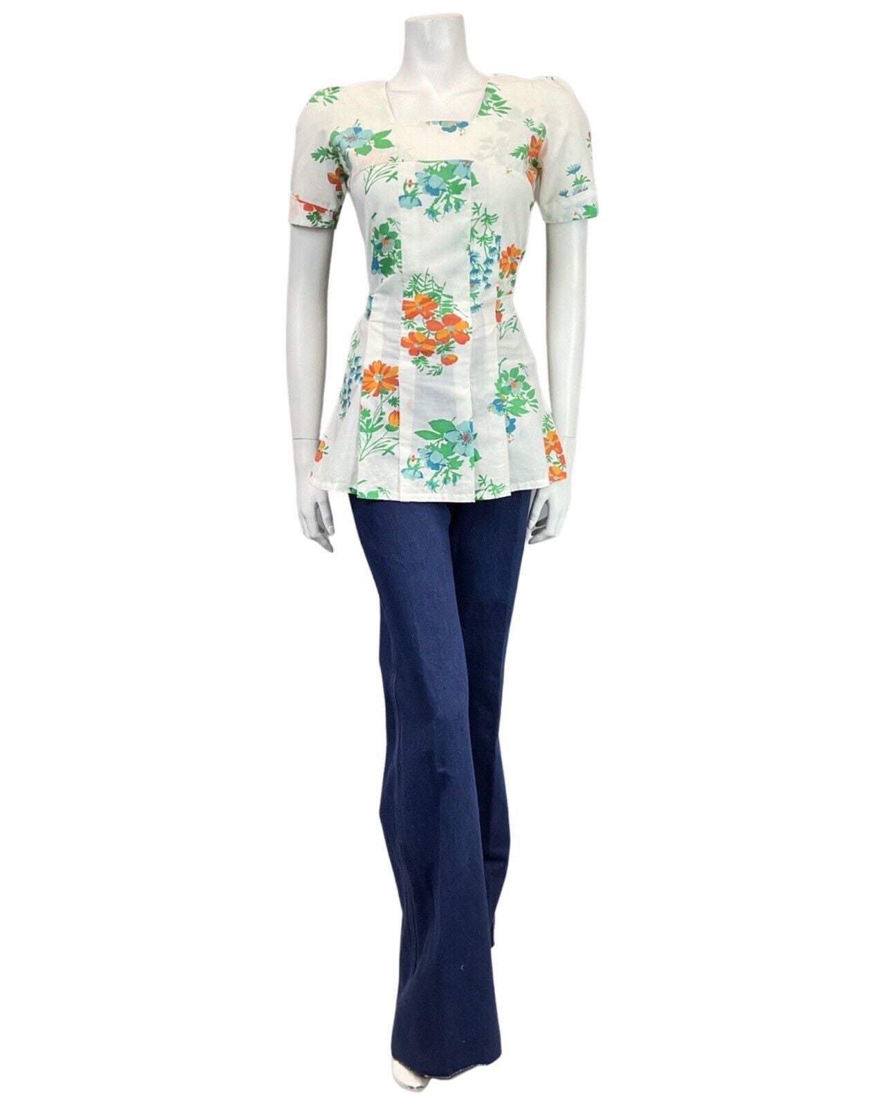 VINTAGE 60s 70s WHITE GREEN BLUE FLORAL FITTED SHORT SLEEVE TUNIC BLOUSE 10