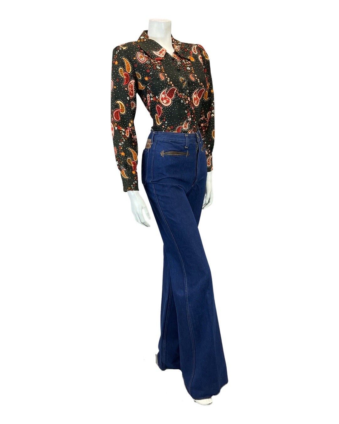 VINTAGE 60s 70s BLACK ORANGE RED PAISLEY FLORAL MOD PETER PAN COLLAR BLOUSE 8