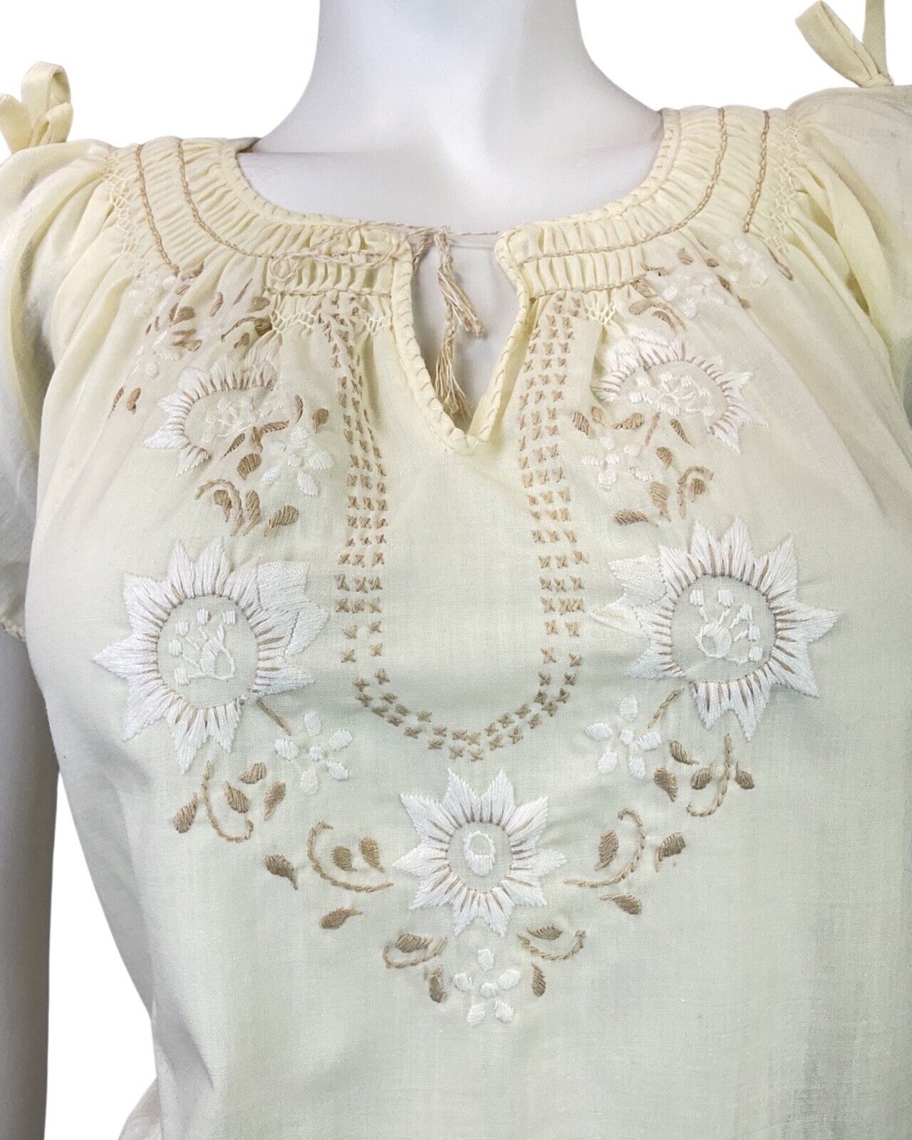 VINTAGE 60s 70s CREAM YELLOW BEIGE FLORAL EMBROIDERED BOHO FOLK BLOUSE 12 14