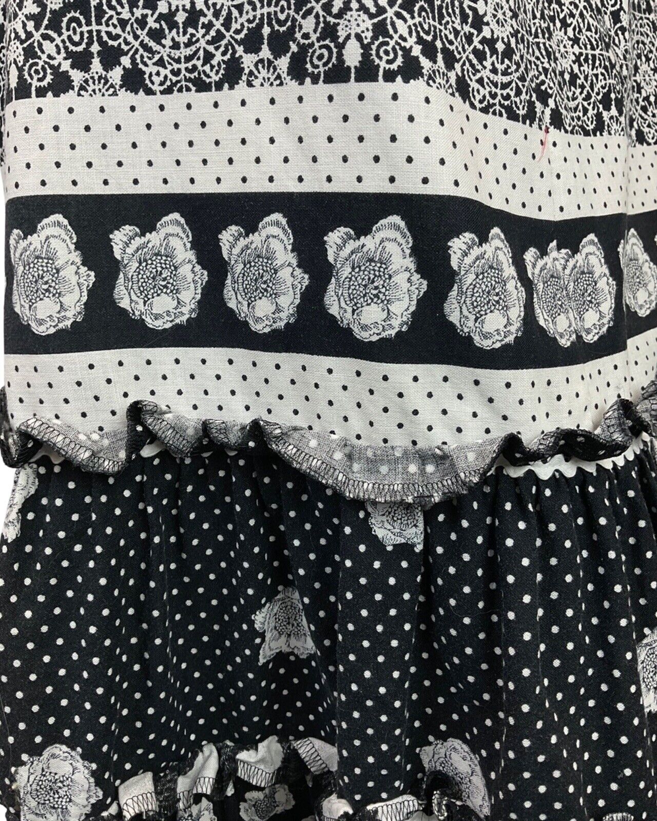 VINTAGE 60s 70s BLACK WHITE FLORAL POLKA-DOT RICRAC MOD RUFFLE DRESS 10