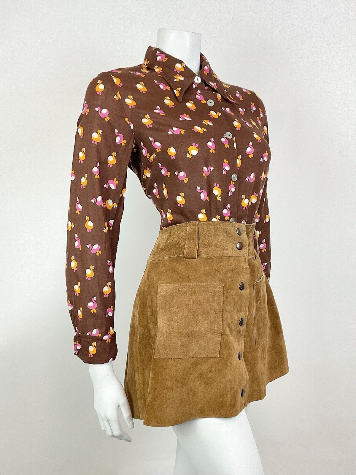 VINTAGE 60s 70s BROWN PINK YELLOW BIRD FLAMINGO MOD DAGGER SHIRT BOUSE 12 14