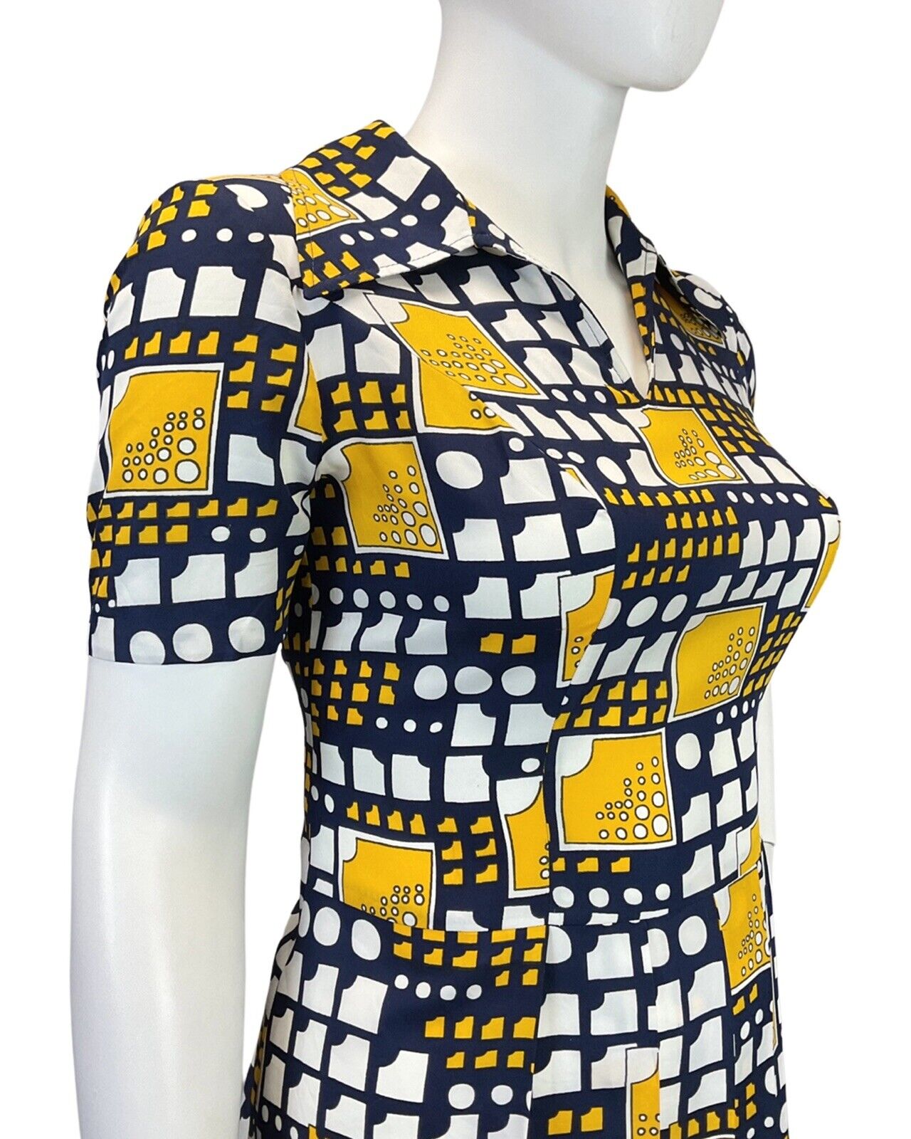 VINTAGE 60s 70s NAVY BLUE WHITE YELLOW GEOMETRIC MOD PLEATED DAGGER DRESS 16