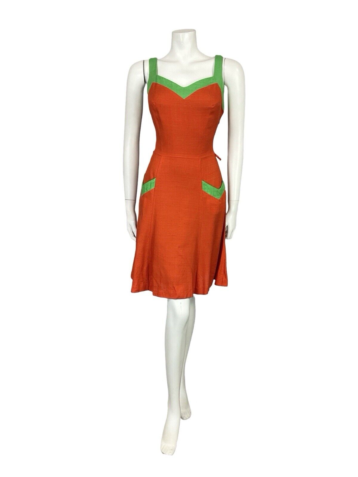 VTG 70S RED GREEN SWEETHEART NECKLINE STRAPPY MINI DRESS WITH POCKETS 10