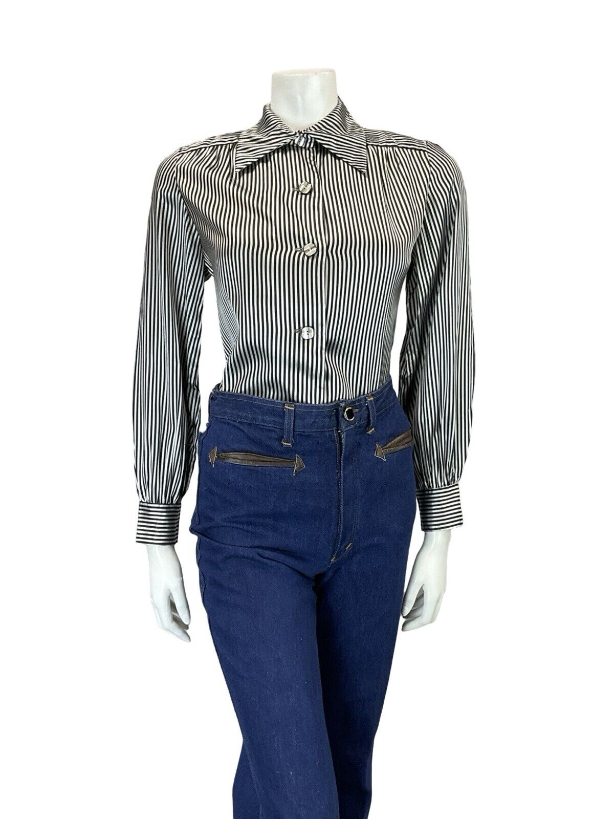 VTG 60S 70S BLACK WHITE SILKY SHINY MINI DAGGER COLLAR STRIPED PARTY SHIRT 10