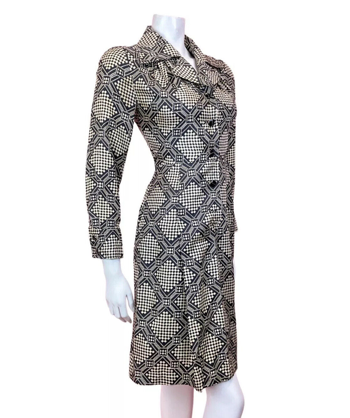 VINTAGE 60s 70s CREAM BLACK GEOMETRIC CHECKERBOARD MOD DAGGER SHIRT DRESS 8 10