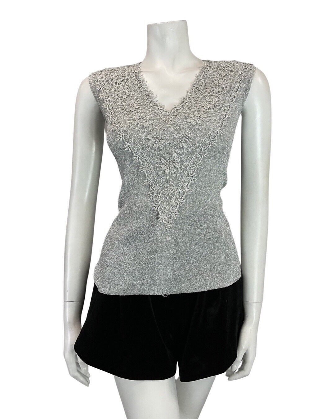 VINTAGE 60s 70s METALLIC SILVER FLORAL LACE PARTY SLEEVELESS KNIT TOP 12 14