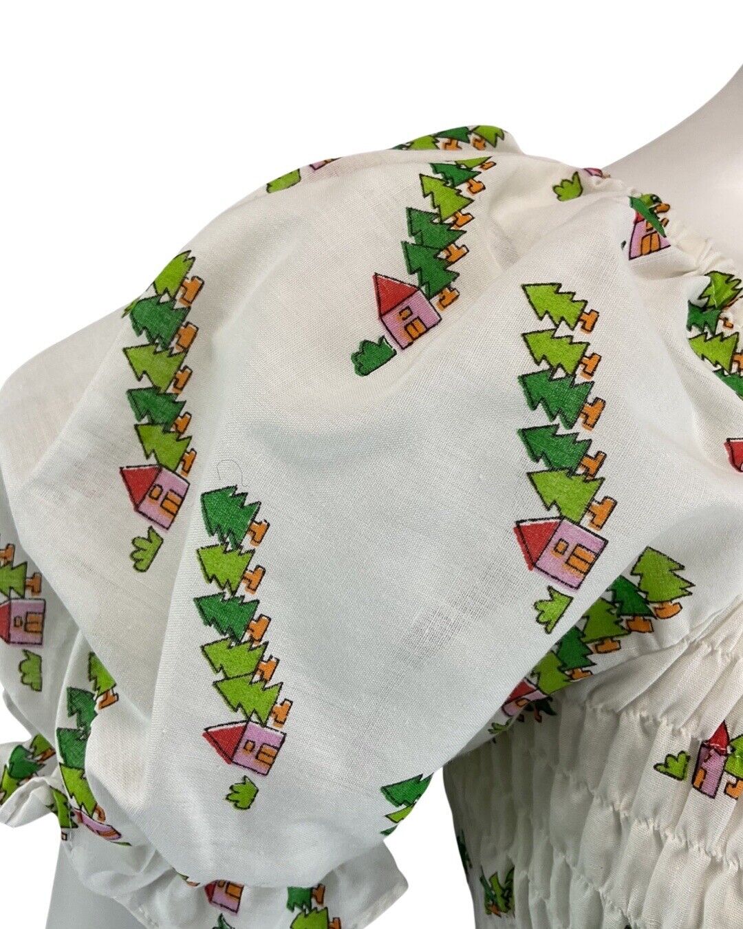 VINTAGE 60s 70s WHITE GREEN RED HOUSE TREE BOHO PRAIRIE SHIRRED BLOUSE TOP 6 8