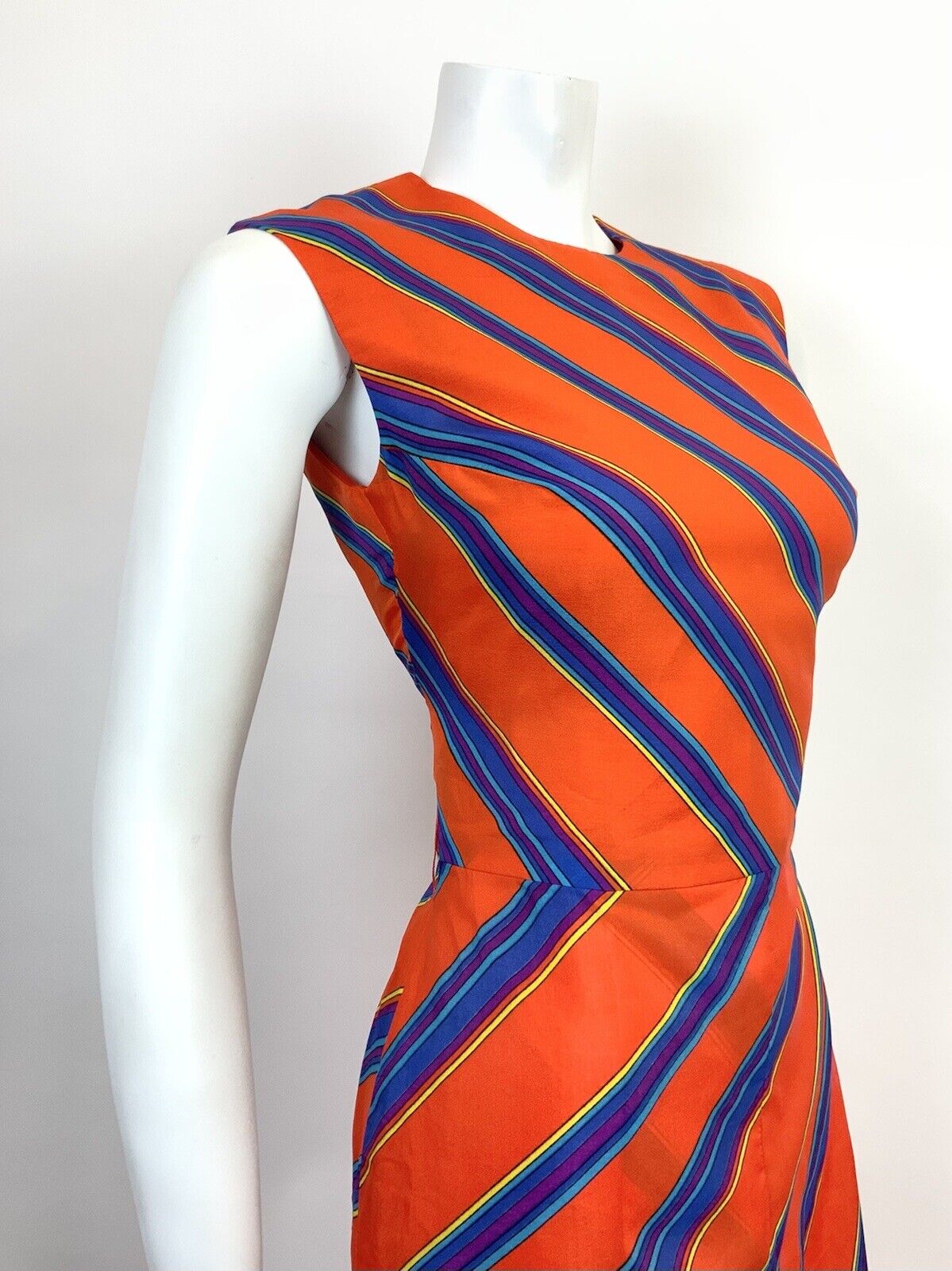 VINTAGE 60s 70s ORANGE BLUE PURPLE STRIPED GEOMETRIC SLEEVELESS MOD DRESS 10