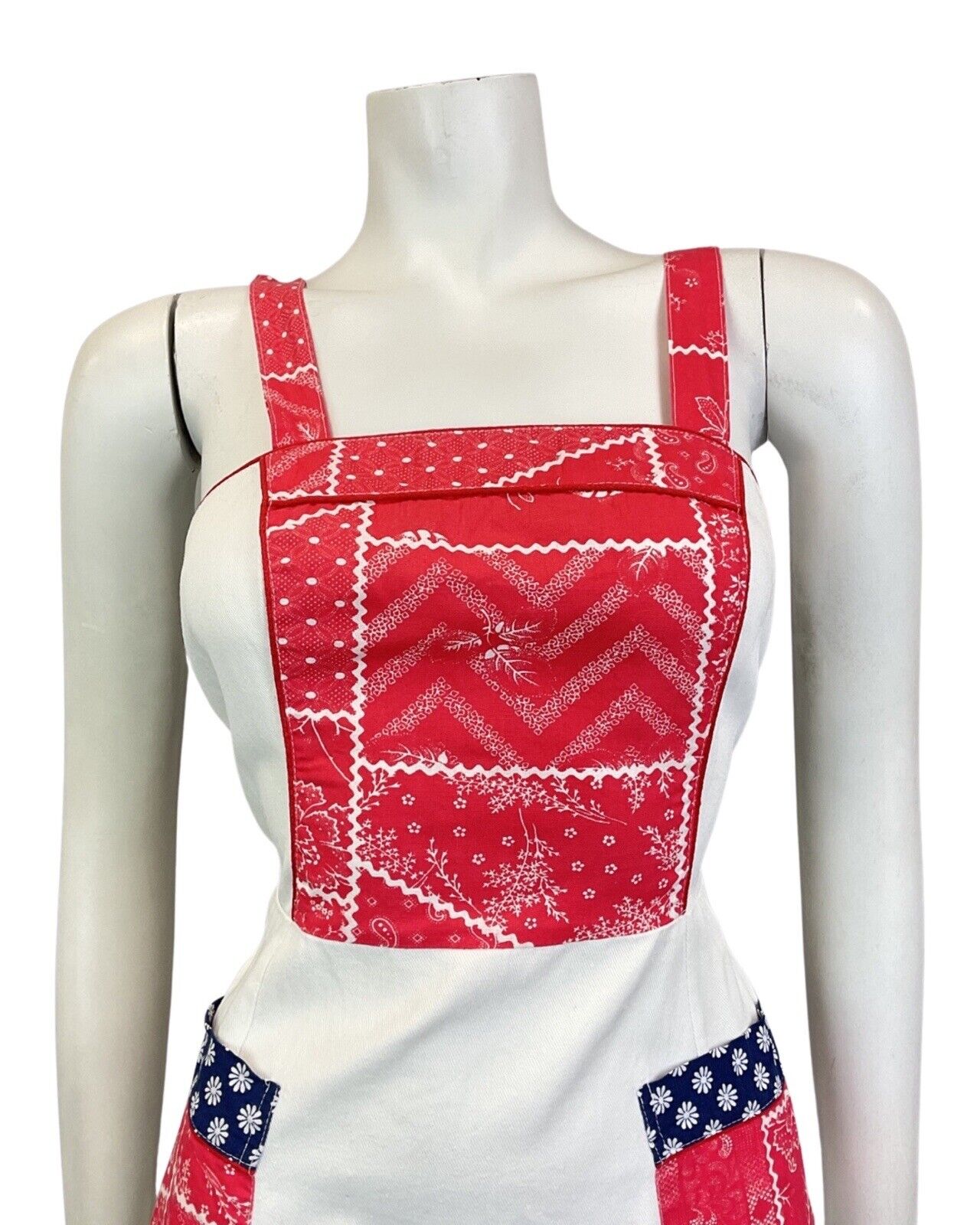 VINTAGE 70s WHITE RED BLUE FLORAL FOLK PRAIRIE PATCHWORK SUMMER SUN-DRESS 4 6