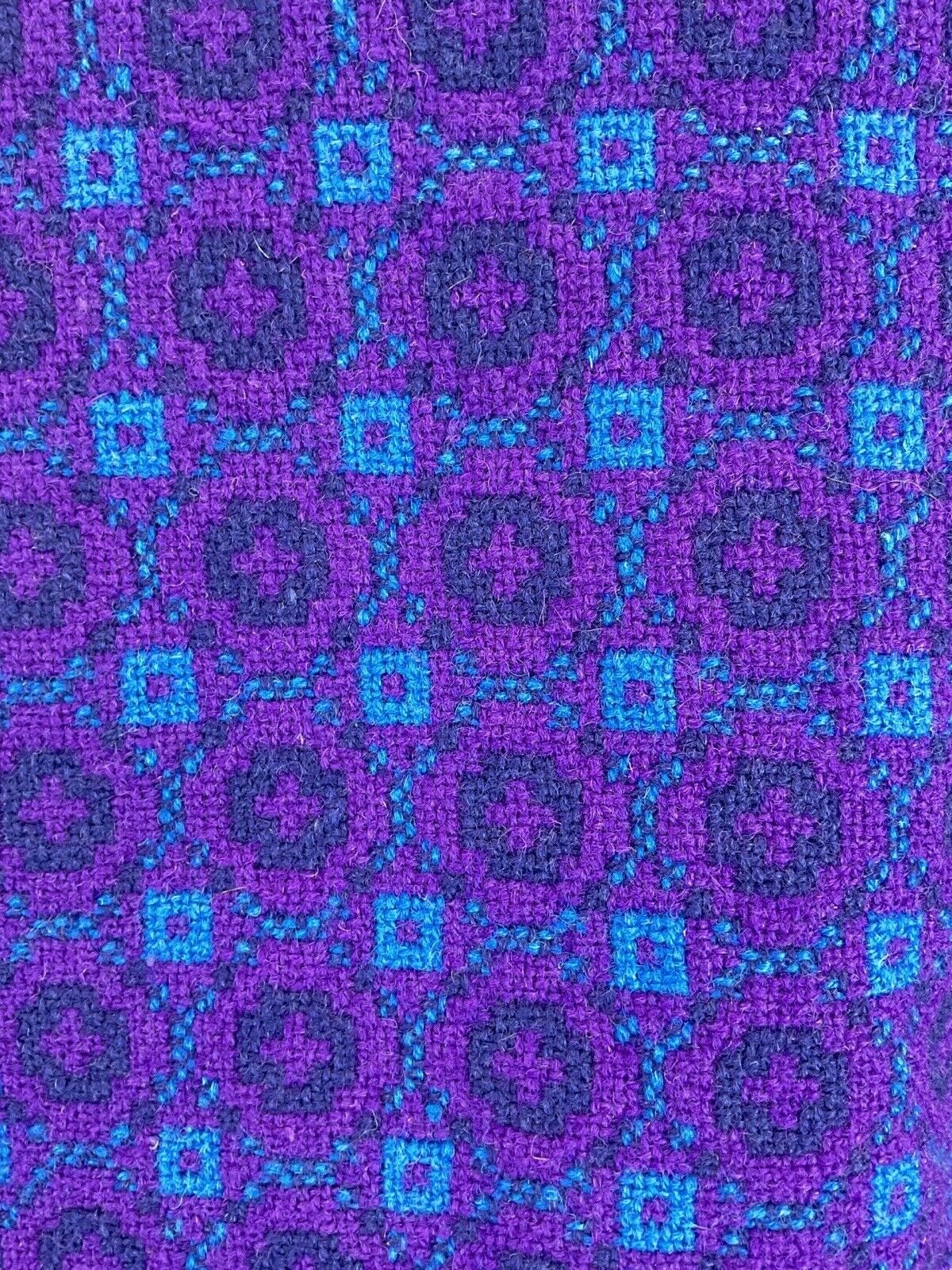 VINTAGE 60s PURPLE BLUE BLACK GEOMETRIC TILED MOD WOOL CAPE 6 8