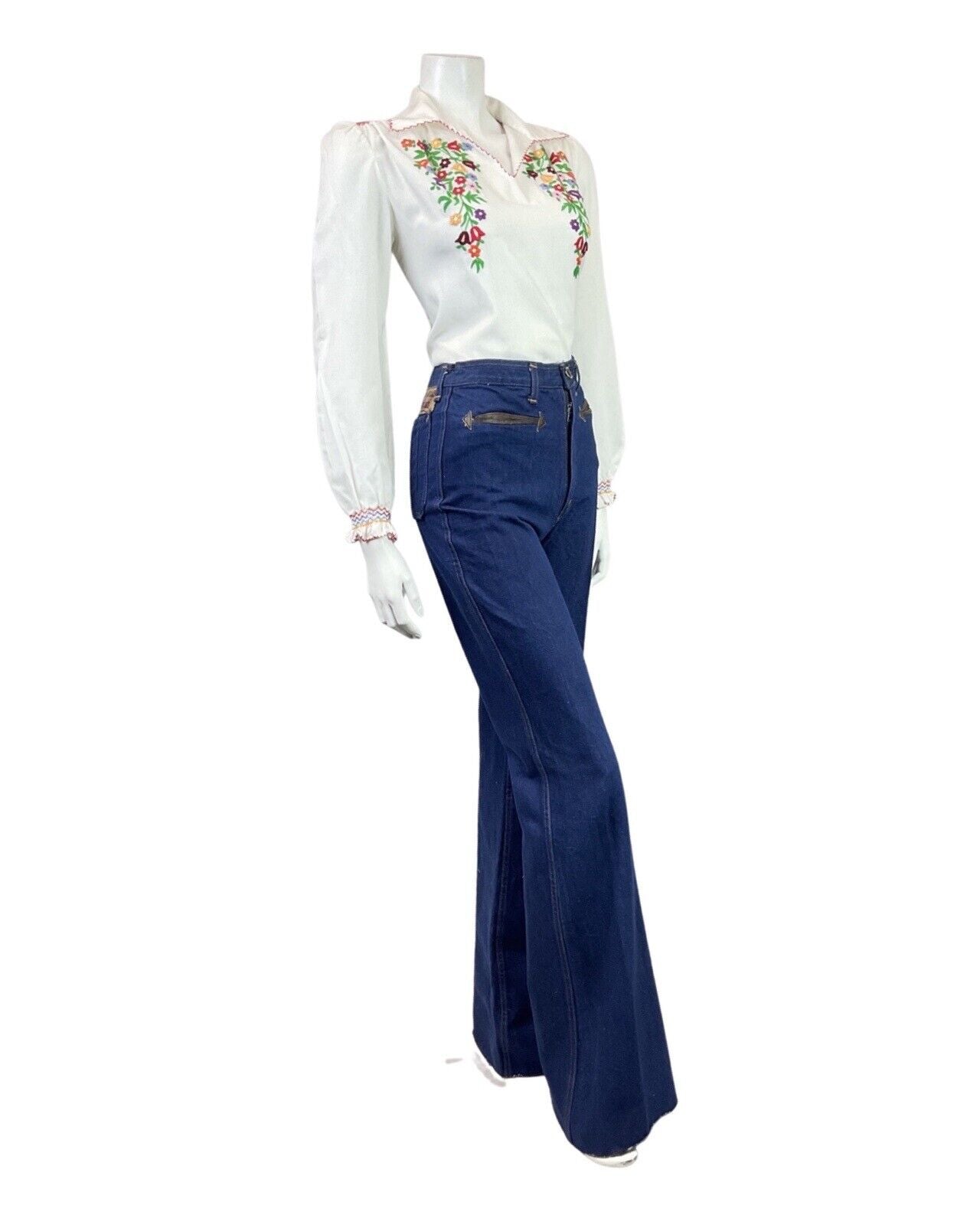 VINTAGE 60s 70s WHITE RED GREEN FLORAL VINE WING COLLAR BOHO BLOUSE 10 12