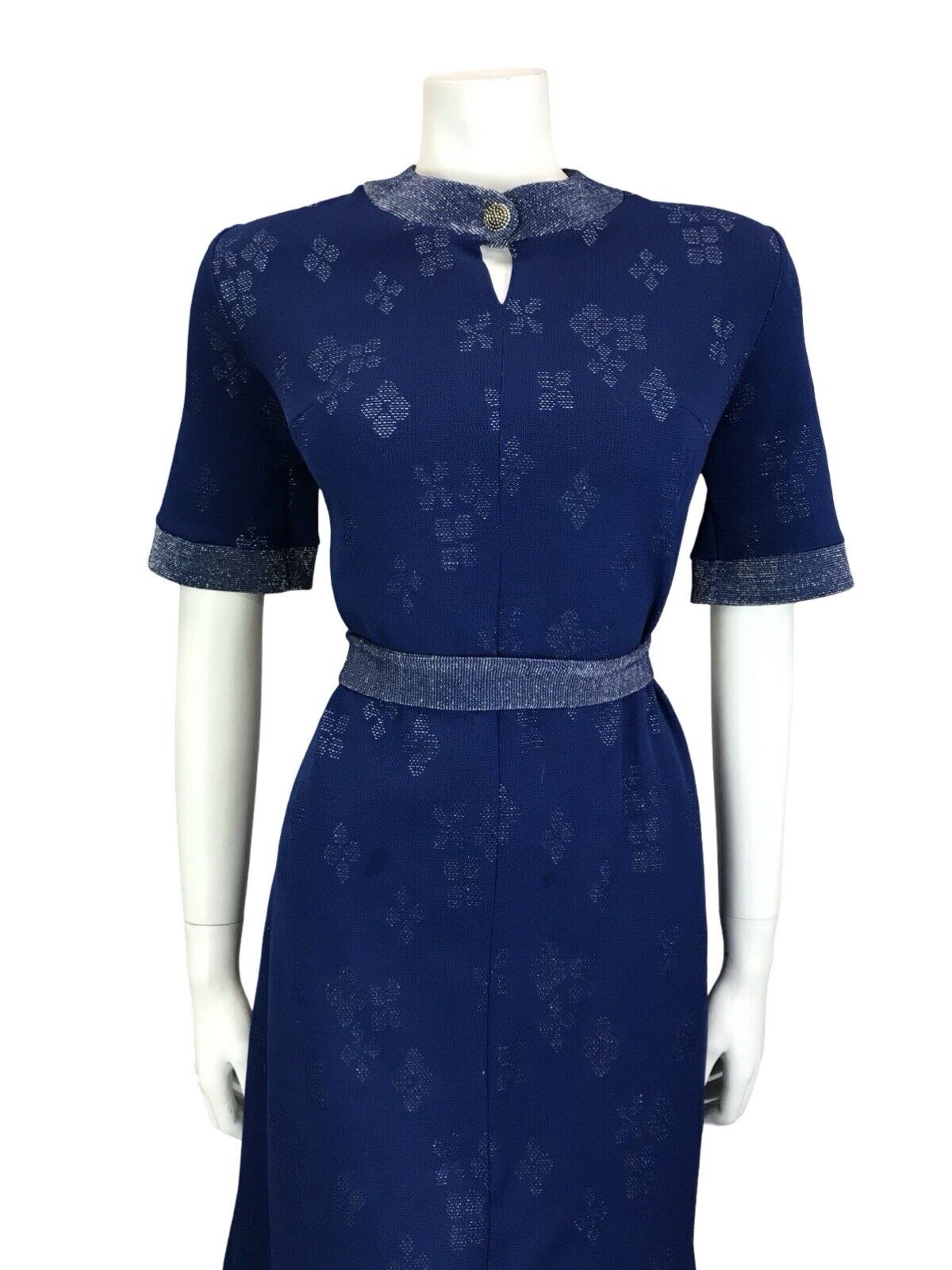 VTG 60S GLITTERY NAVY BLUE SILVER LUREX METALLIC KEYHOLE BELTED MIDI DRESS 12
