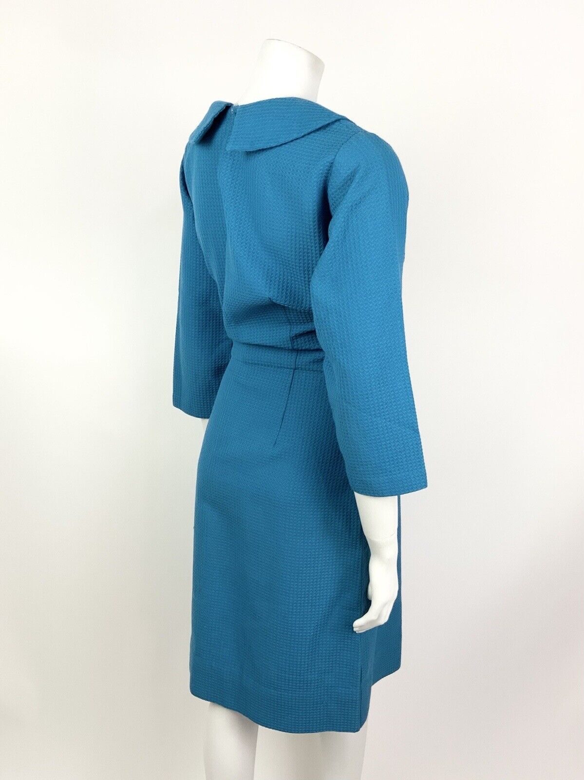 VINTAGE 60s 70s BRIGHT BLUE PETER PAN COLLAR WAFFLE MOD DRESS 12