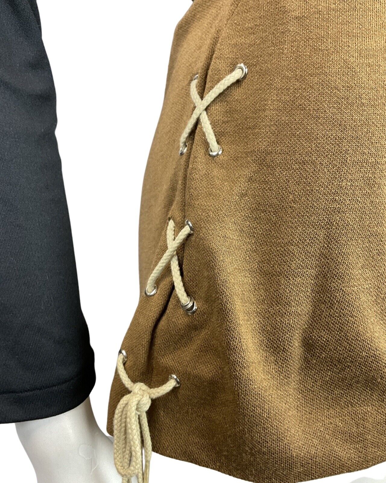 VINTAGE 60s 70s BROWN CREAM LACE-UP HOT PANTS GOGO MOD SHORTS 6 8