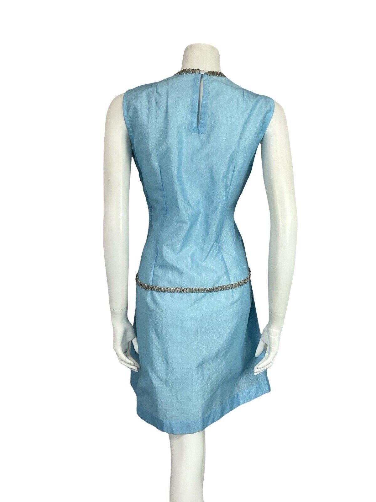 VTG 60S LIGHT BLUE SILVER BEADED TRIM MOD GOGO PARTY SLEEVELESS MINI DRESS 12