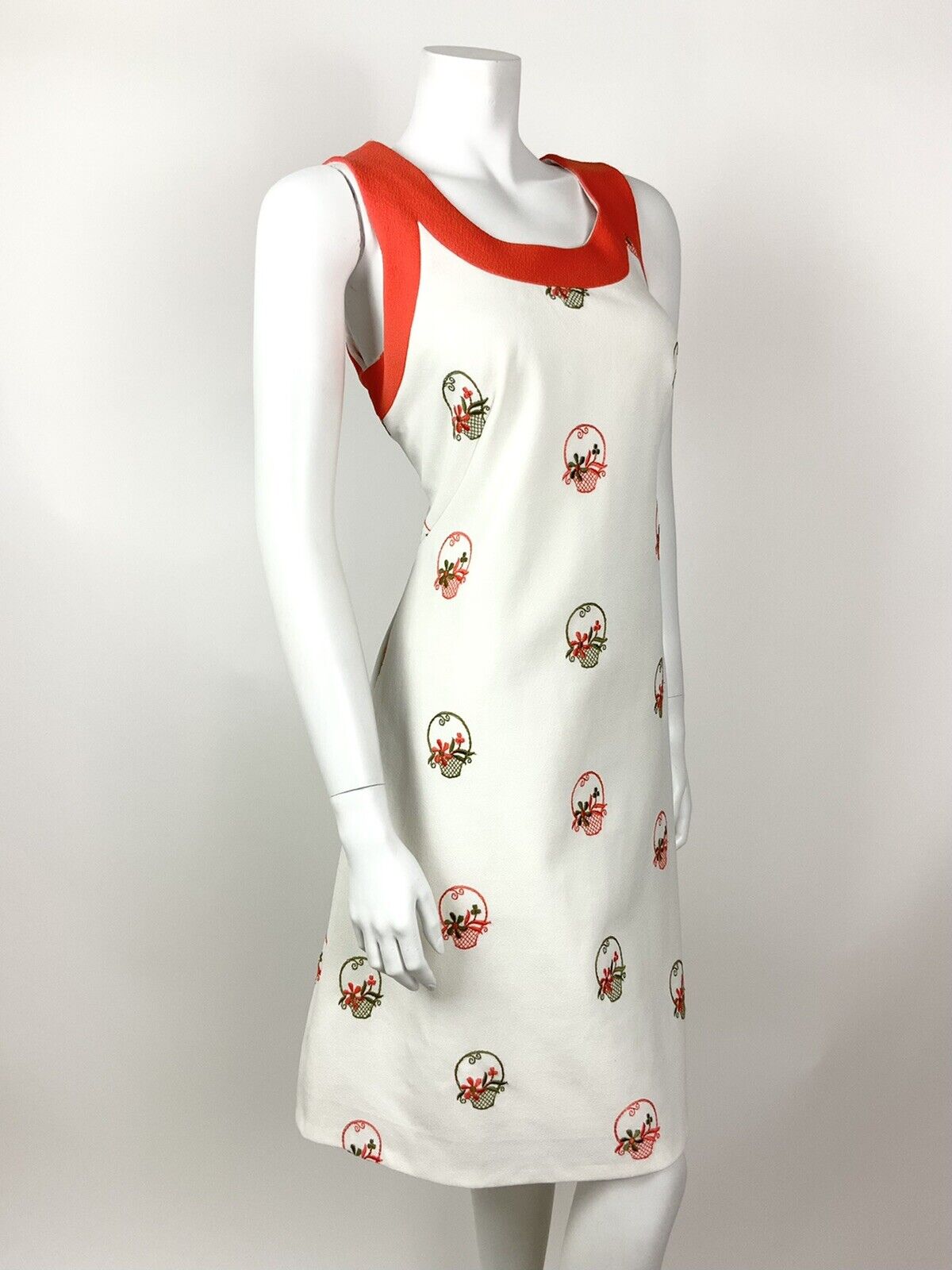 VINTAGE 60s 70s WHITE ORANGE GREEN BASKET FLORAL EMBROIDERED MOD SHIFT DRESS 12